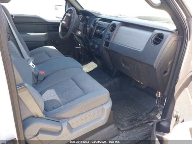 Photo 4 VIN: 1FTNF1CF8BKD61011 - FORD F-150 