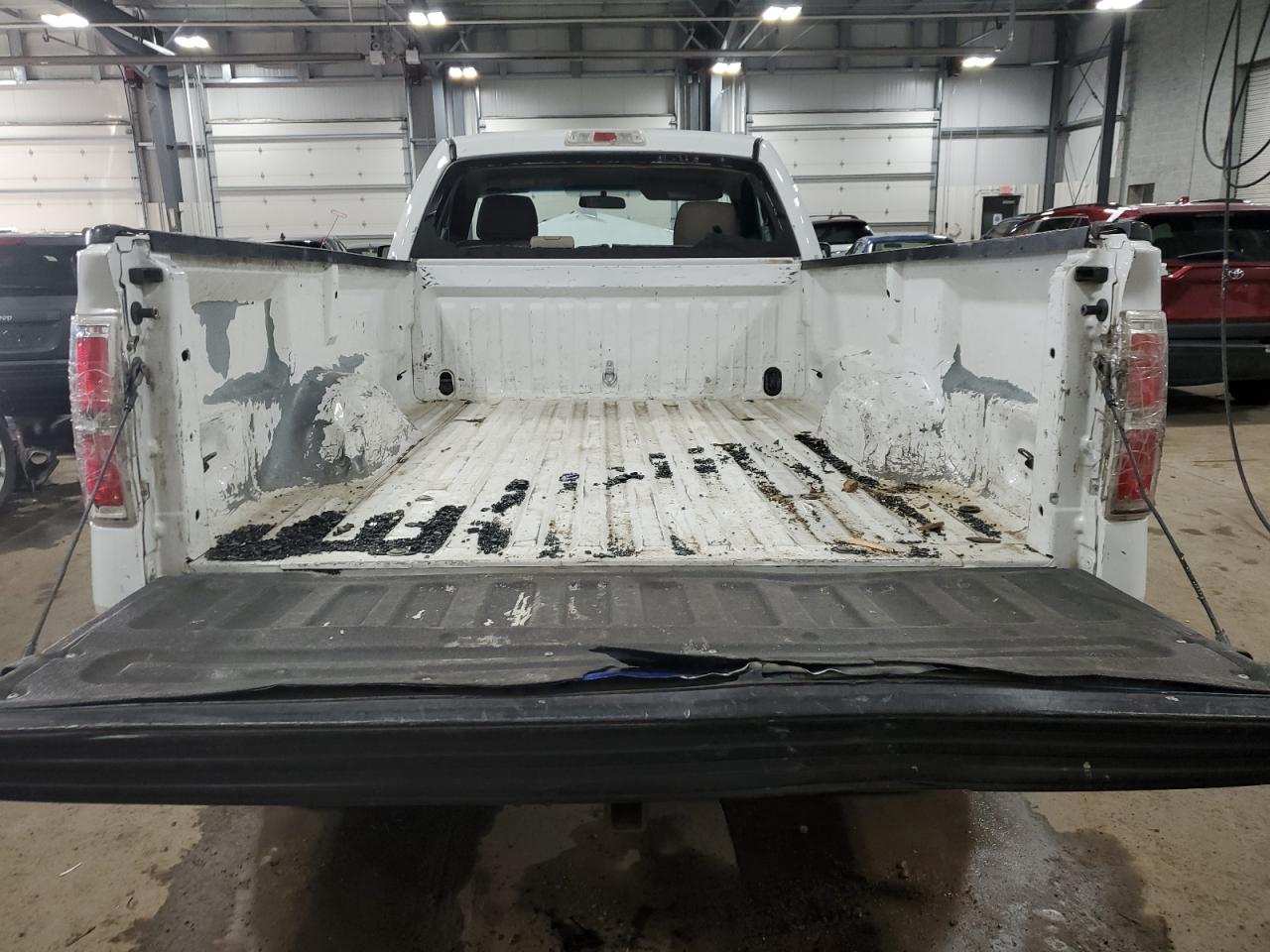 Photo 5 VIN: 1FTNF1E83AKE16459 - FORD F-150 