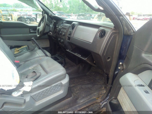 Photo 4 VIN: 1FTNF1EF9CKD67740 - FORD F-150 