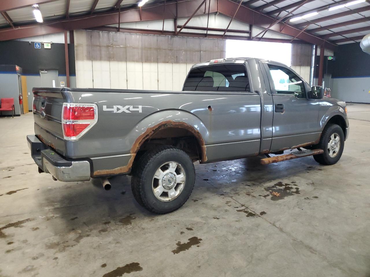 Photo 2 VIN: 1FTNF1EV1AKE30544 - FORD F-150 