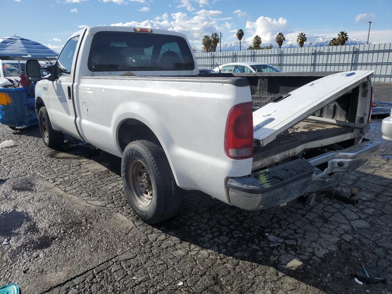 Photo 1 VIN: 1FTNF20507EA24744 - FORD F250 