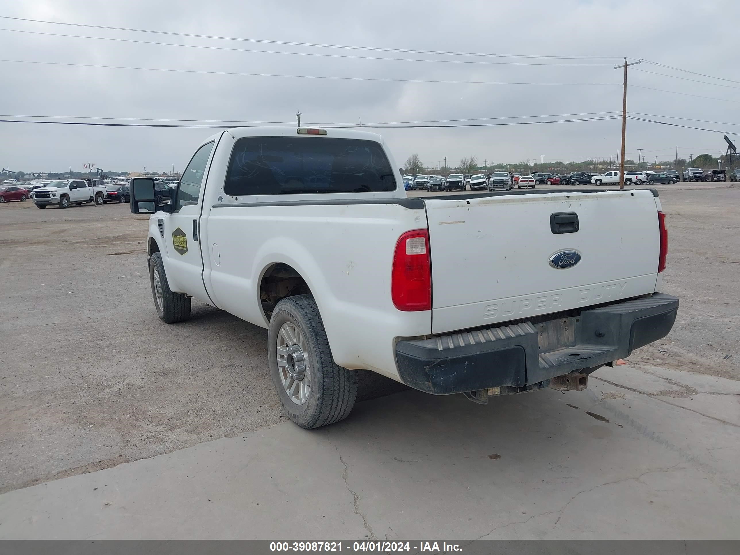 Photo 2 VIN: 1FTNF20508EB47591 - FORD F250 