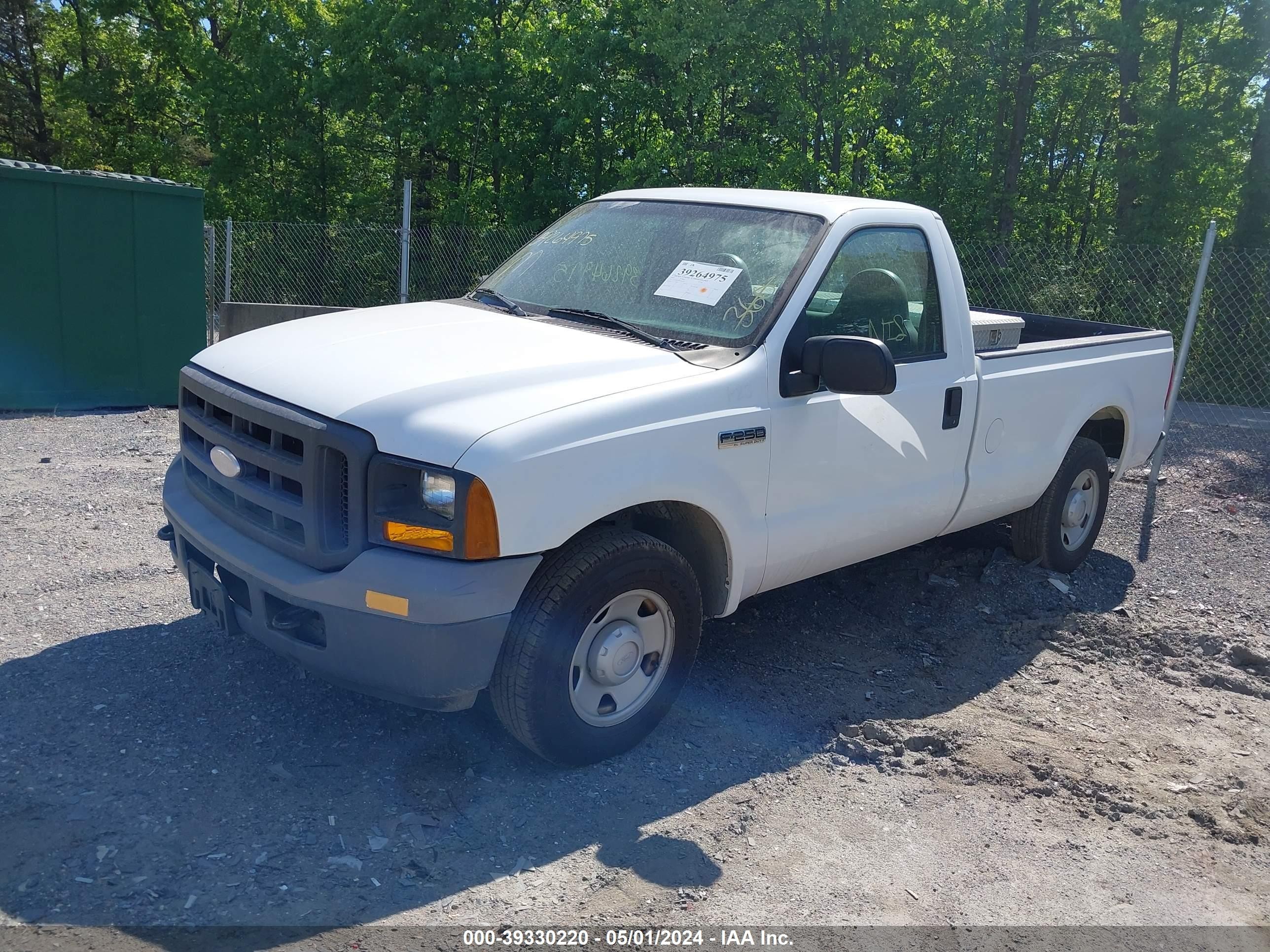 Photo 1 VIN: 1FTNF20555ED16242 - FORD F250 