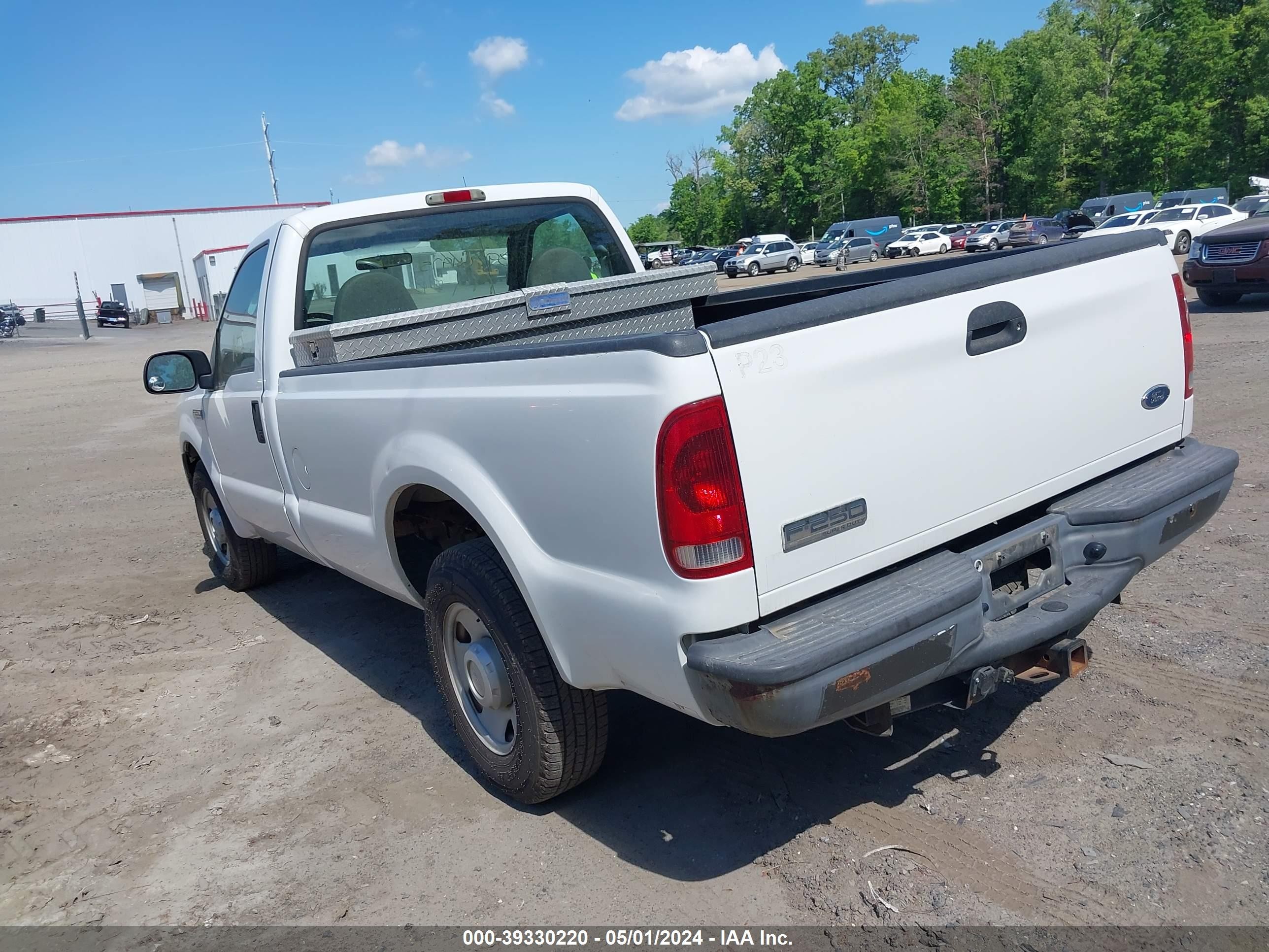 Photo 2 VIN: 1FTNF20555ED16242 - FORD F250 