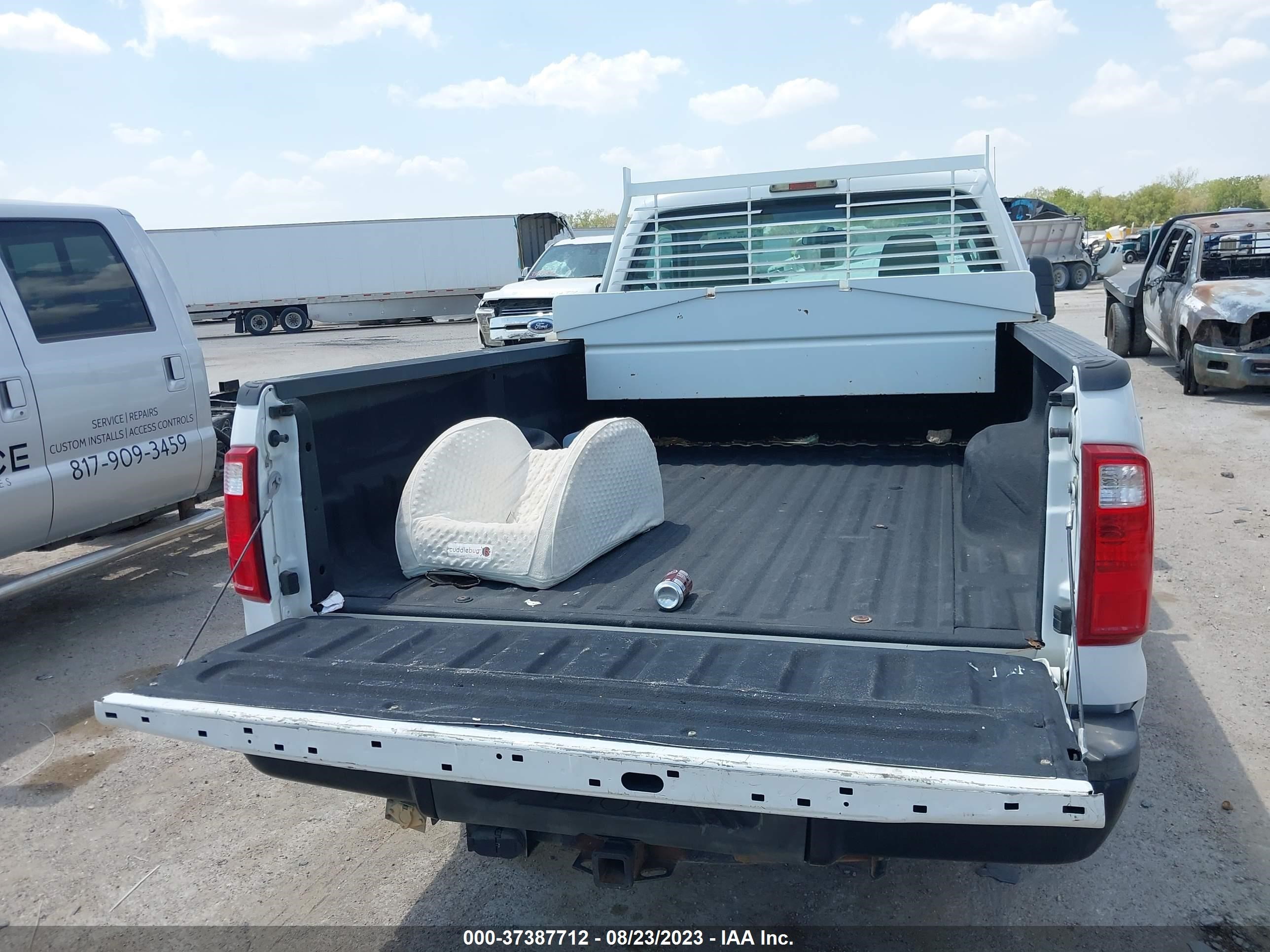 Photo 6 VIN: 1FTNF20579EB04996 - FORD F250 