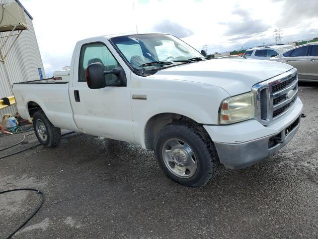 Photo 3 VIN: 1FTNF205X5EB47593 - FORD F250 