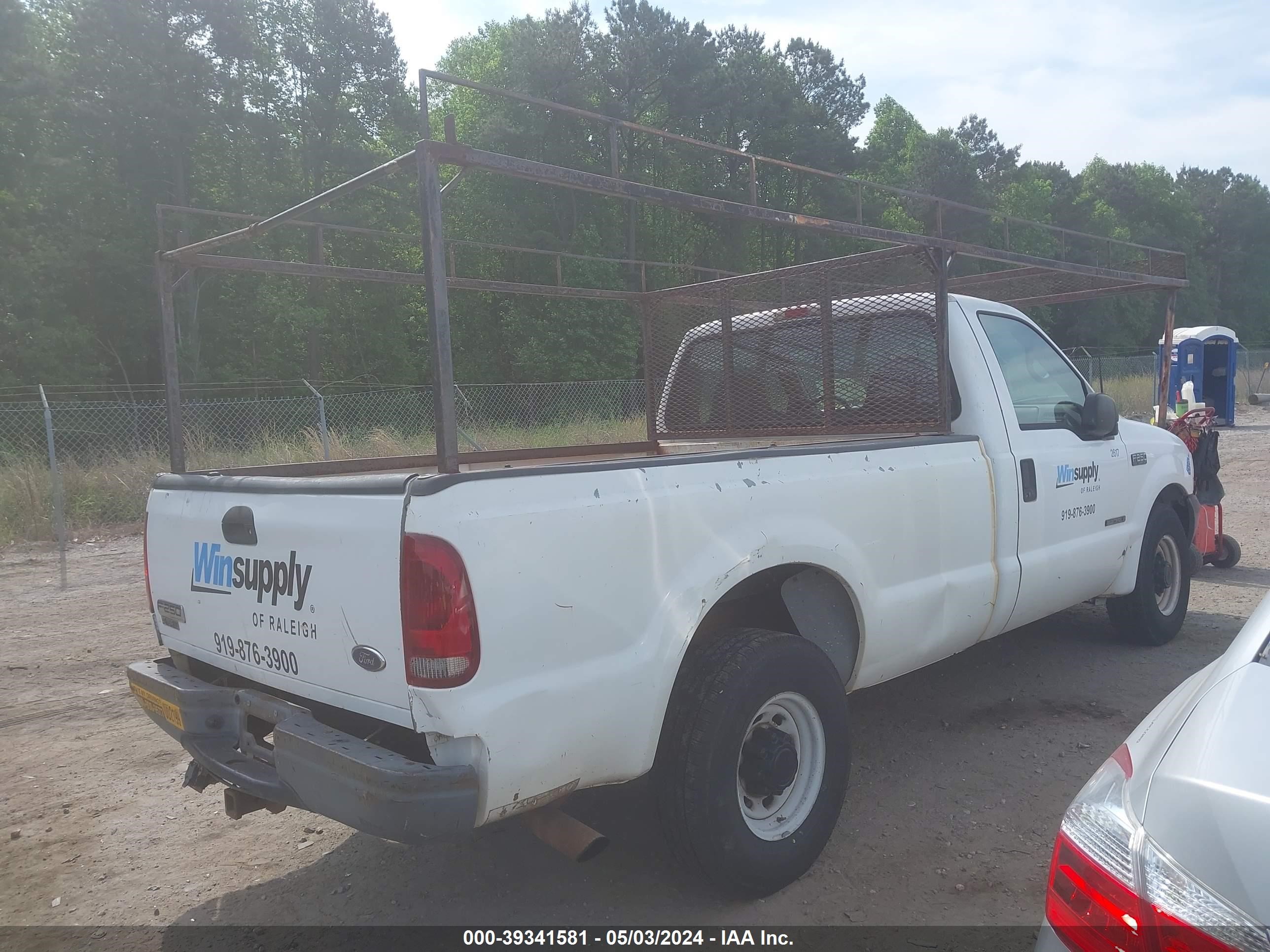 Photo 3 VIN: 1FTNF20FX2ED46714 - FORD F250 