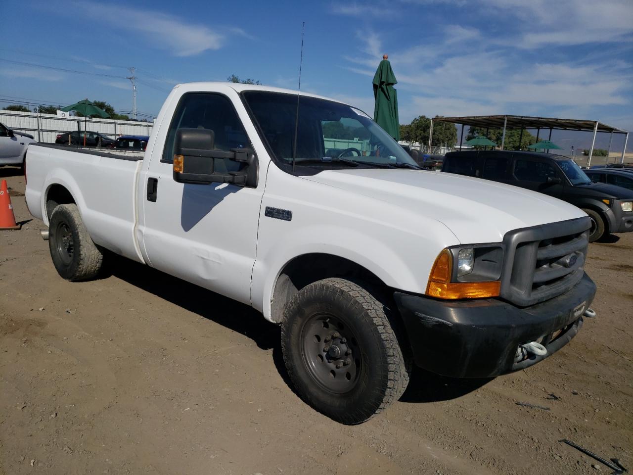 Photo 3 VIN: 1FTNF20FXYEB46361 - FORD F250 