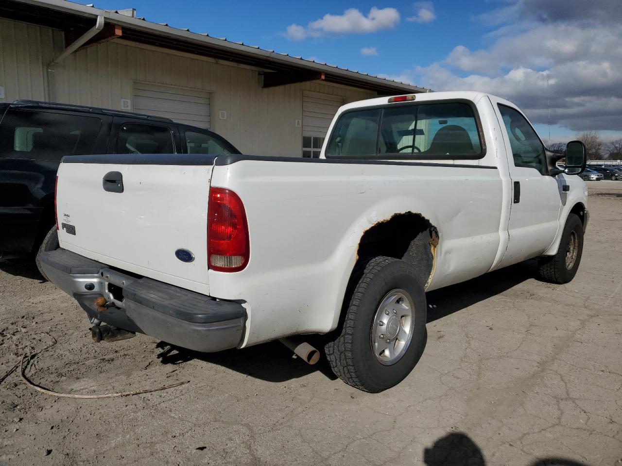 Photo 2 VIN: 1FTNF20L24EB67754 - FORD F250 