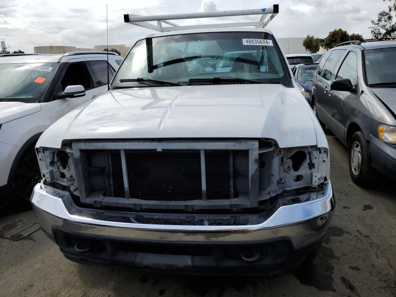 Photo 4 VIN: 1FTNF20L61ED18039 - FORD F250 