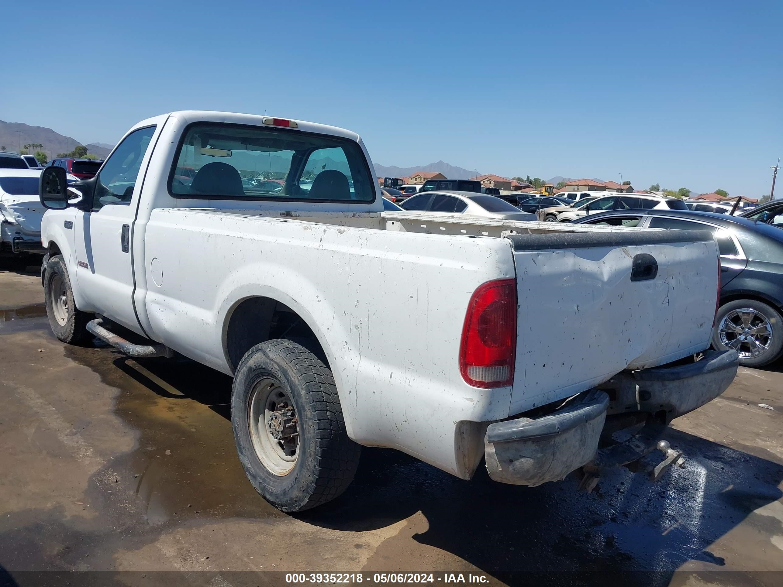 Photo 2 VIN: 1FTNF20P74EC33153 - FORD F250 