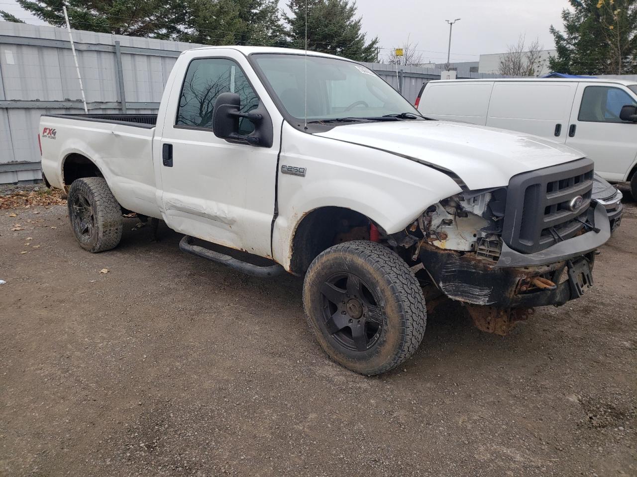 Photo 3 VIN: 1FTNF21505EA33021 - FORD F250 