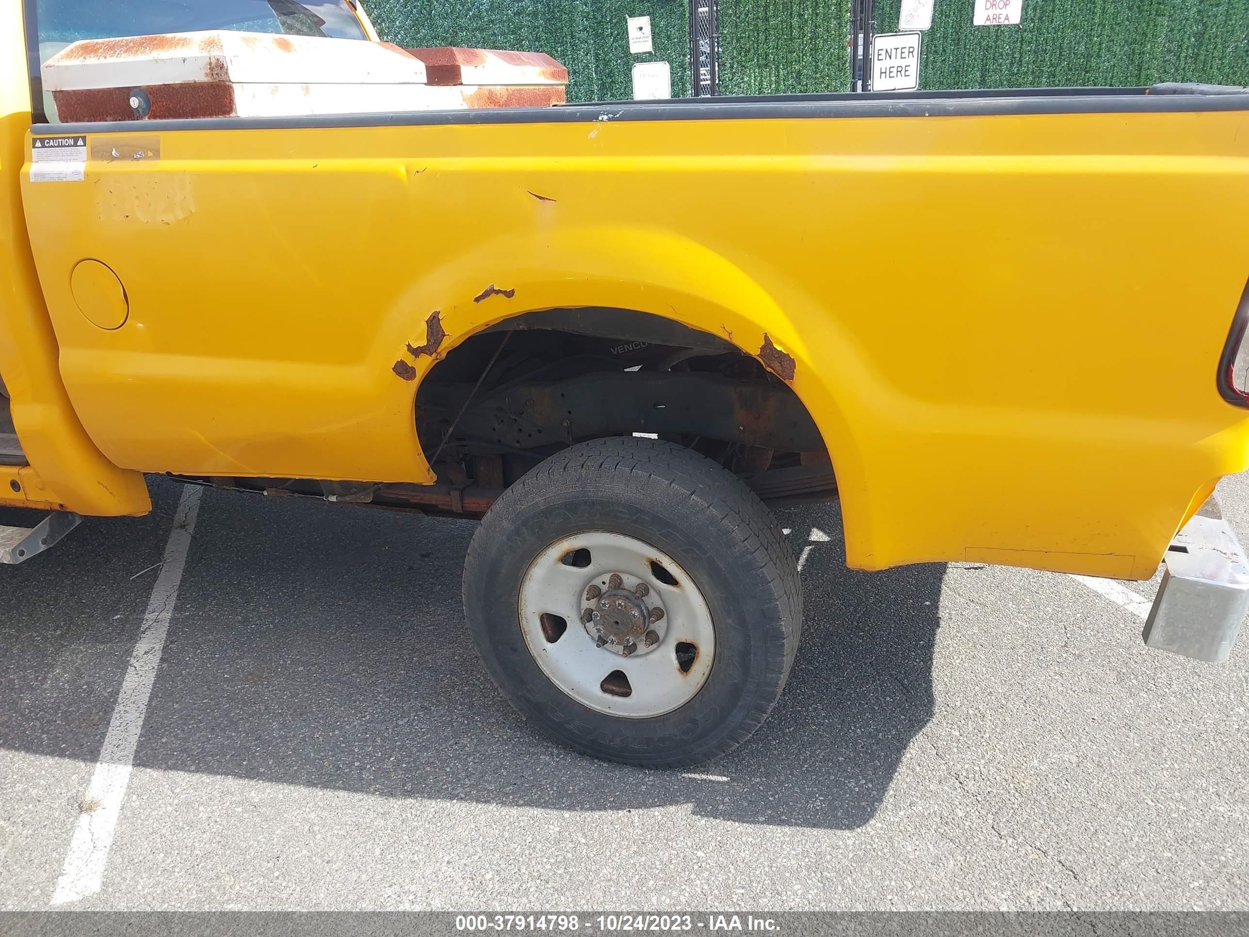 Photo 5 VIN: 1FTNF21508EC28363 - FORD F250 