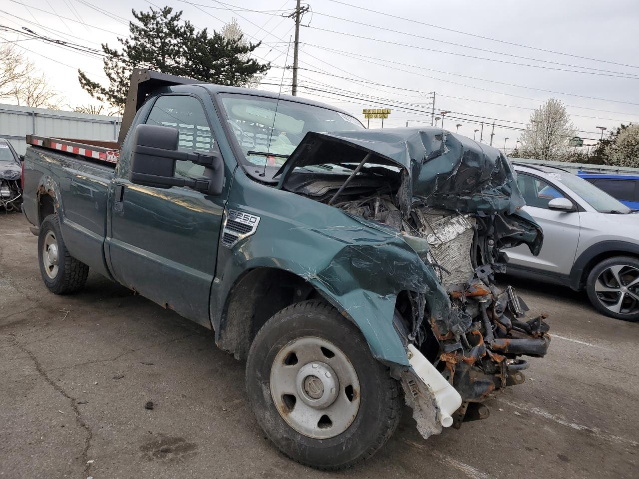 Photo 3 VIN: 1FTNF21528EE57319 - FORD F250 