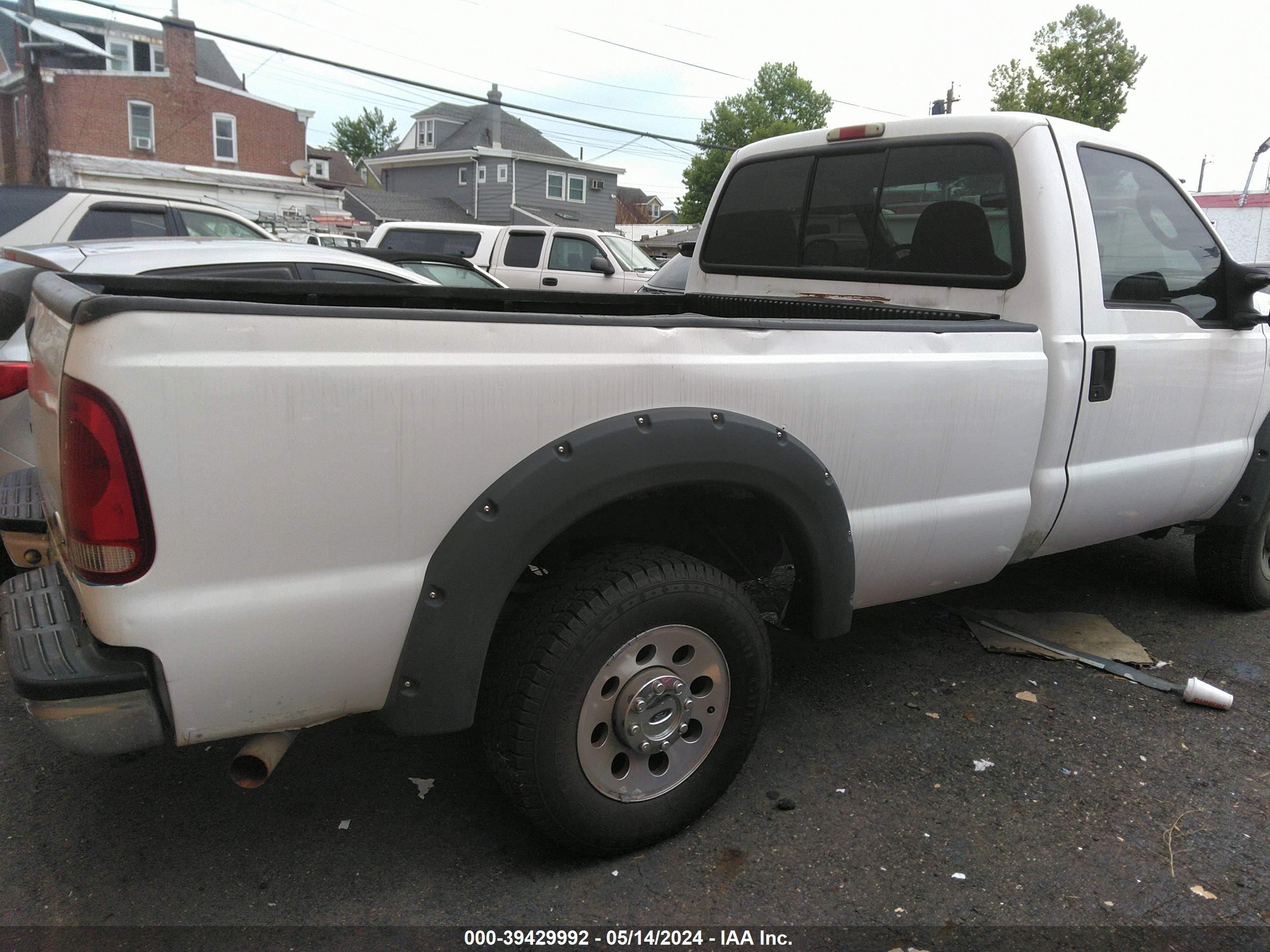 Photo 3 VIN: 1FTNF21575EB27199 - FORD F250 