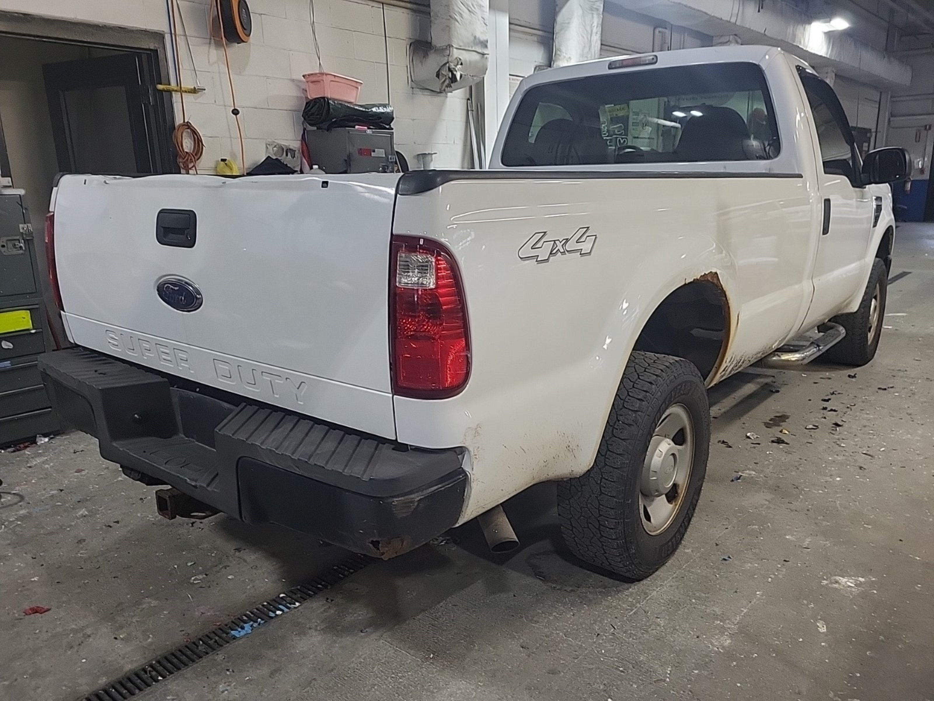 Photo 12 VIN: 1FTNF215X8EE41224 - FORD F250 