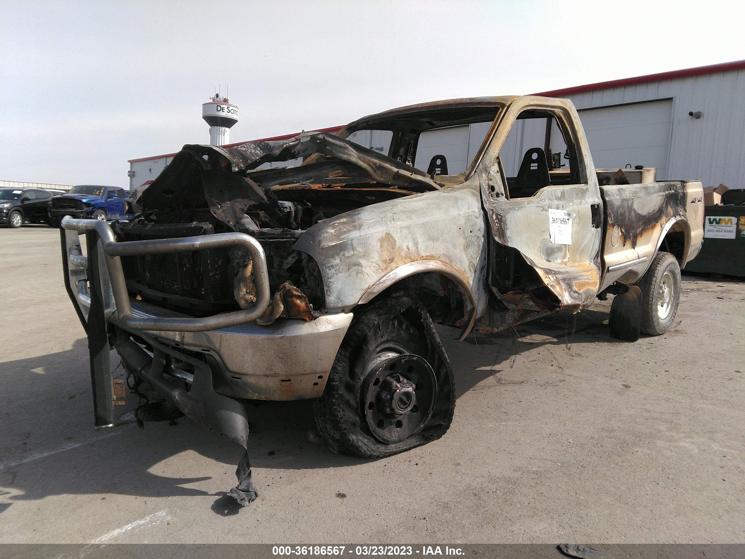 Photo 1 VIN: 1FTNF21F6XEB70914 - FORD F250 