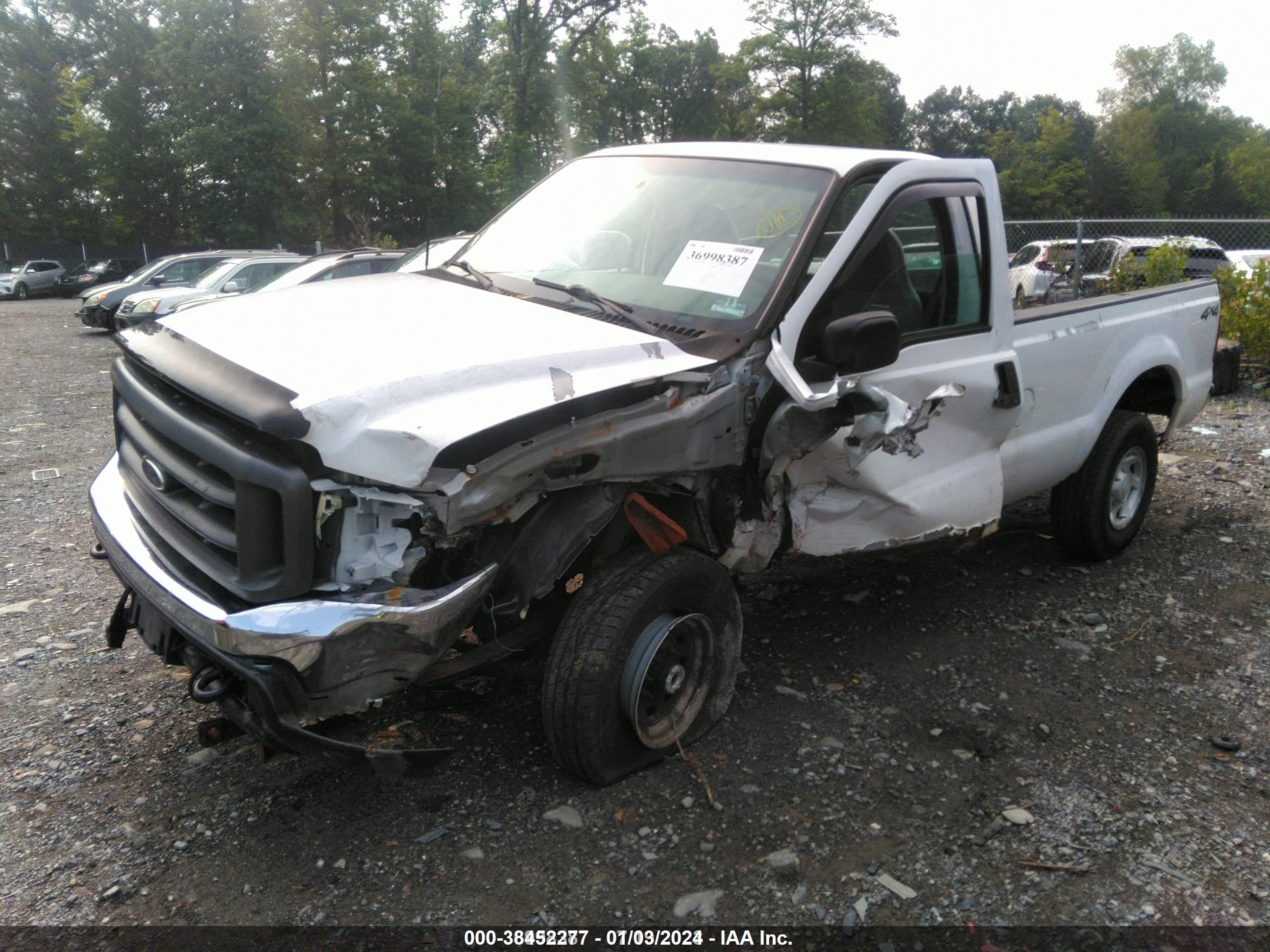 Photo 2 VIN: 1FTNF21L13EA11184 - FORD F250 