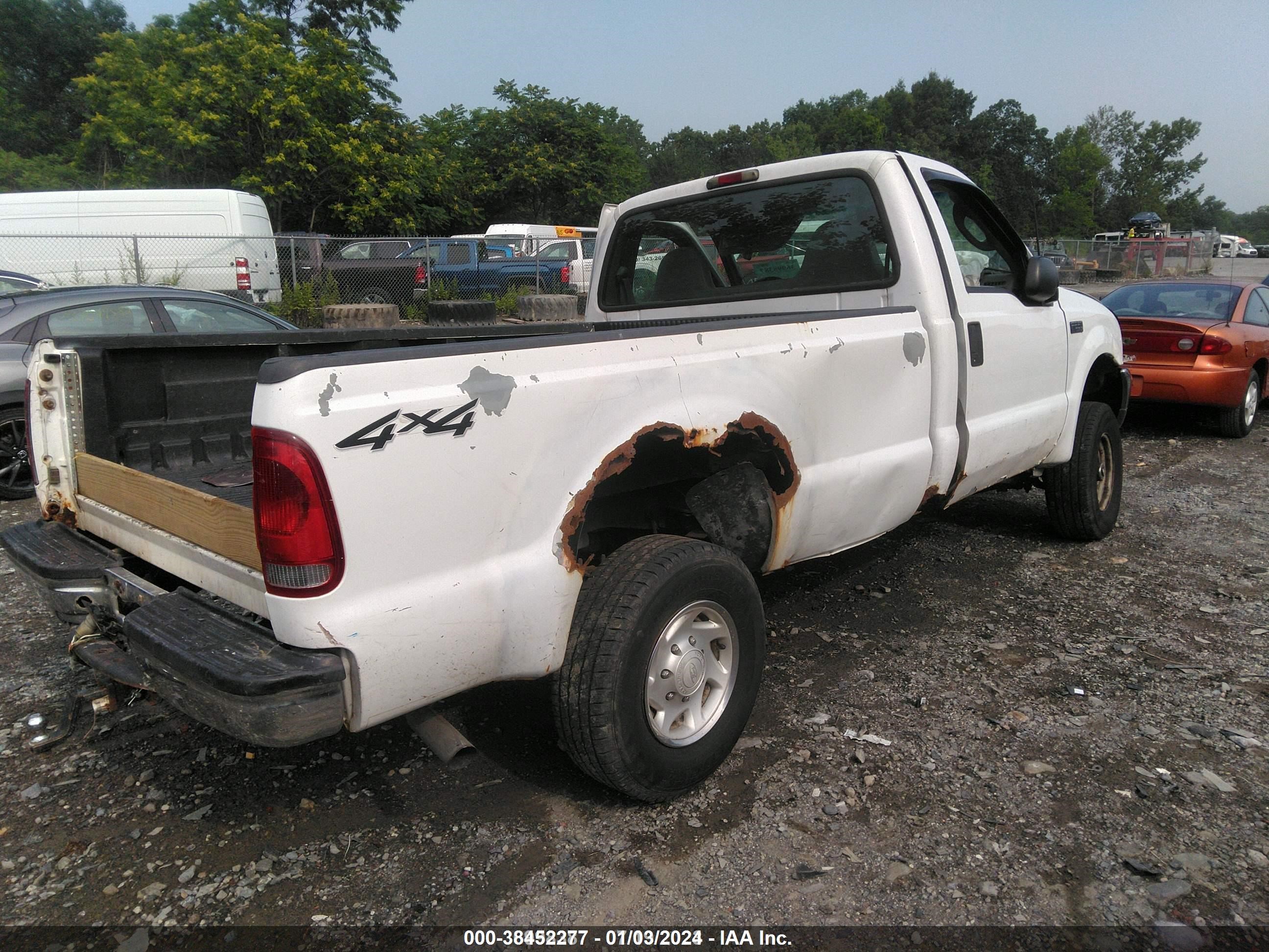 Photo 4 VIN: 1FTNF21L13EA11184 - FORD F250 