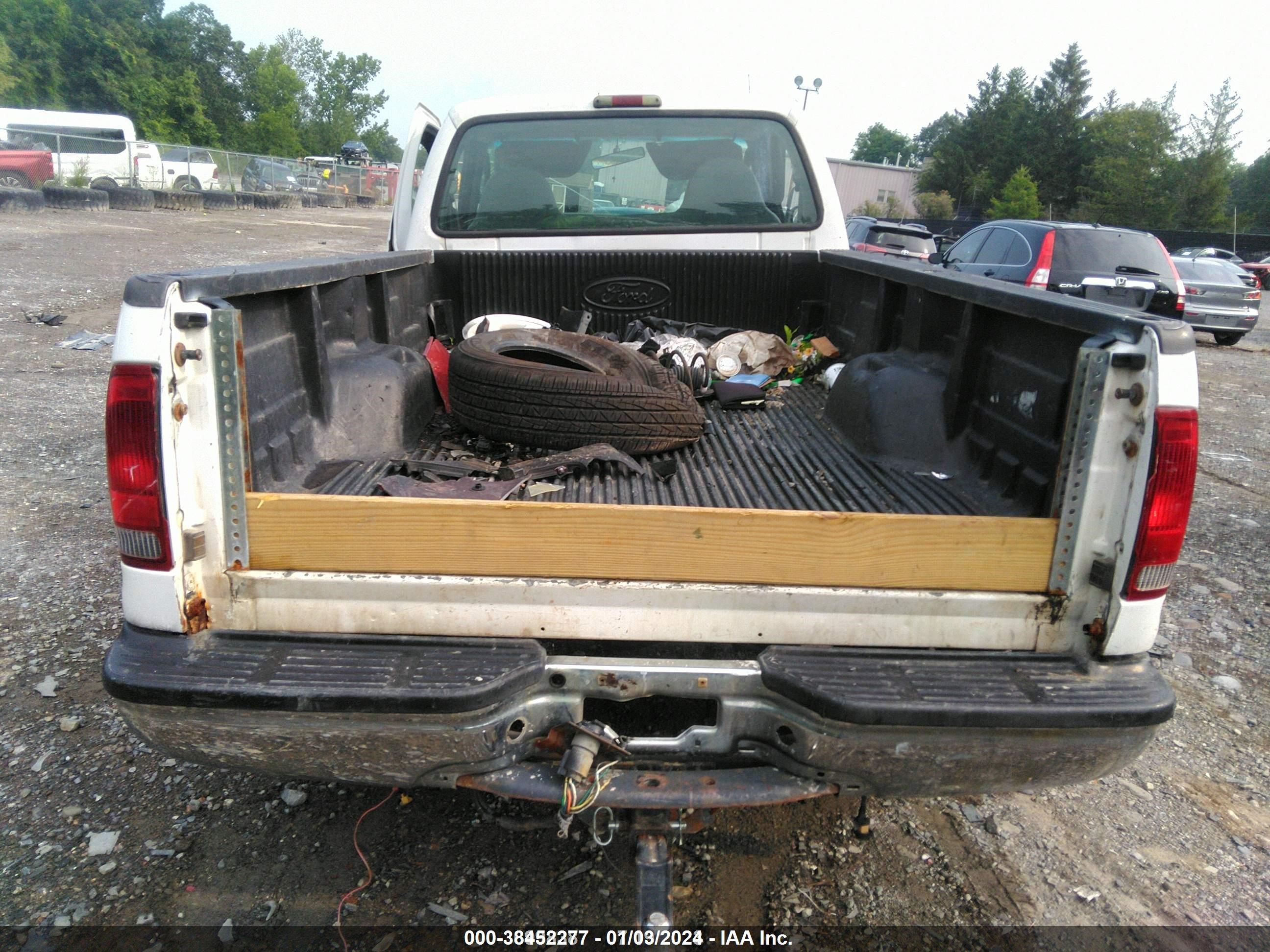 Photo 8 VIN: 1FTNF21L13EA11184 - FORD F250 