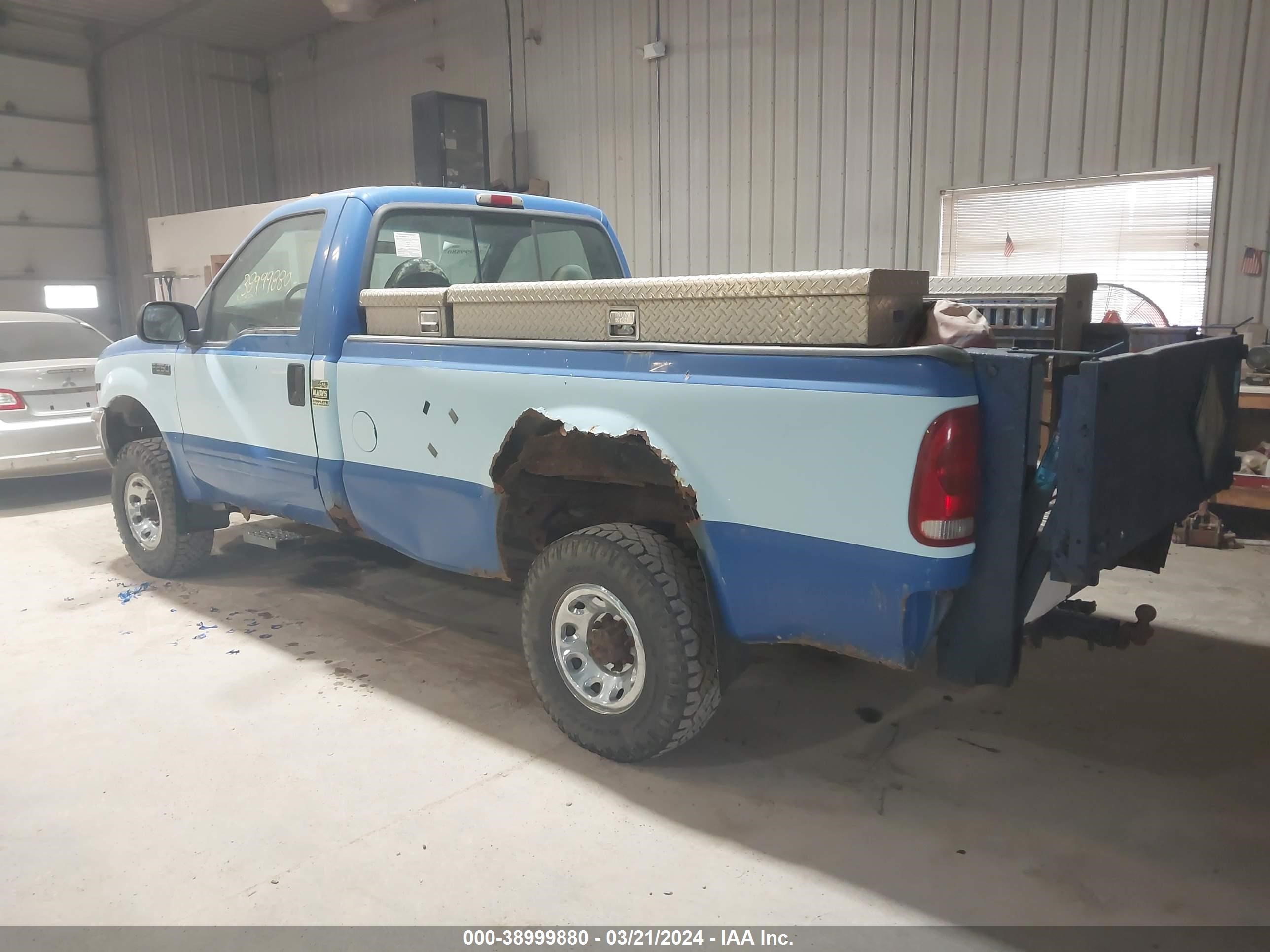 Photo 2 VIN: 1FTNF21L21EA68989 - FORD F250 