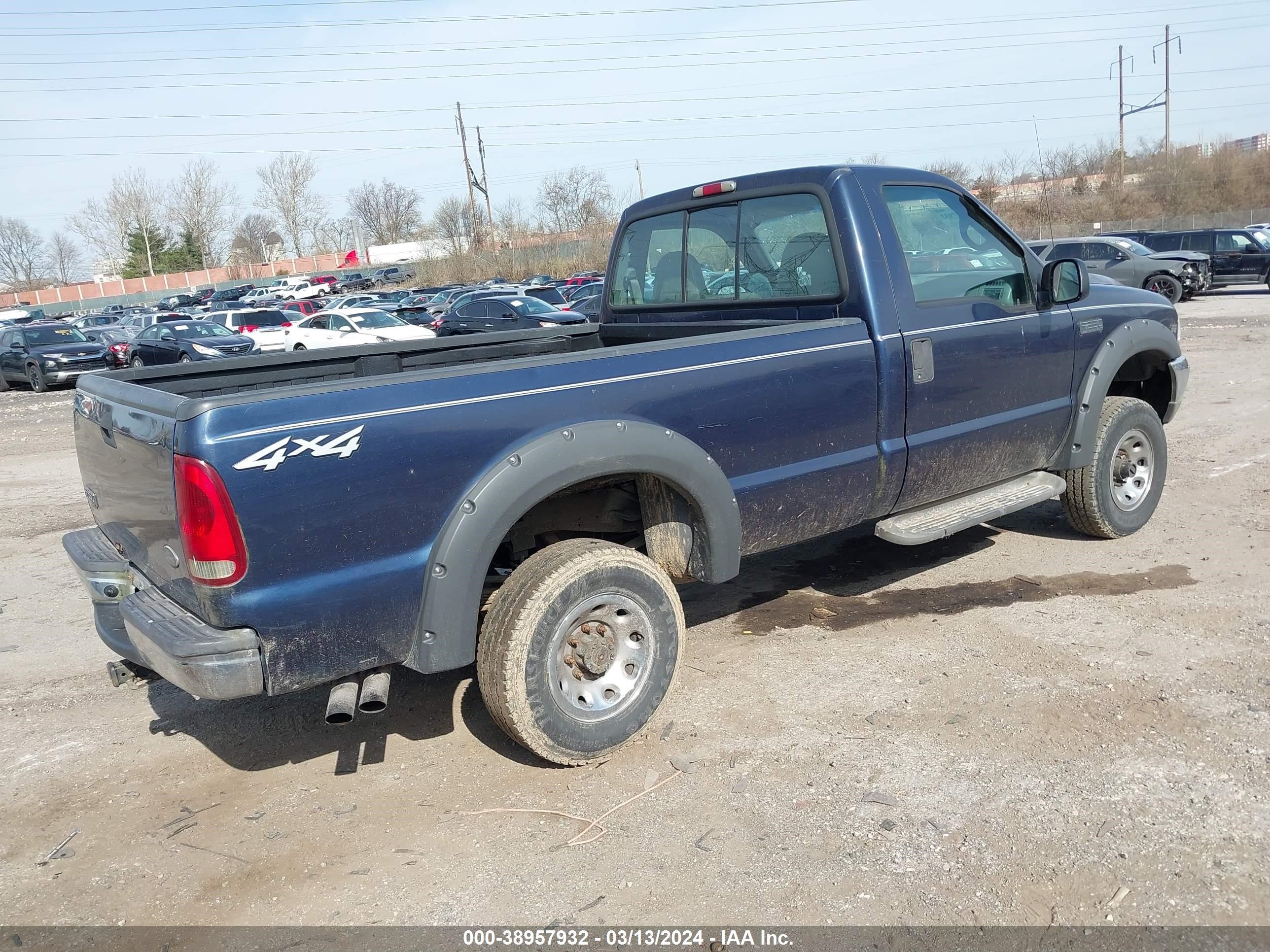 Photo 3 VIN: 1FTNF21L72ED06613 - FORD F250 