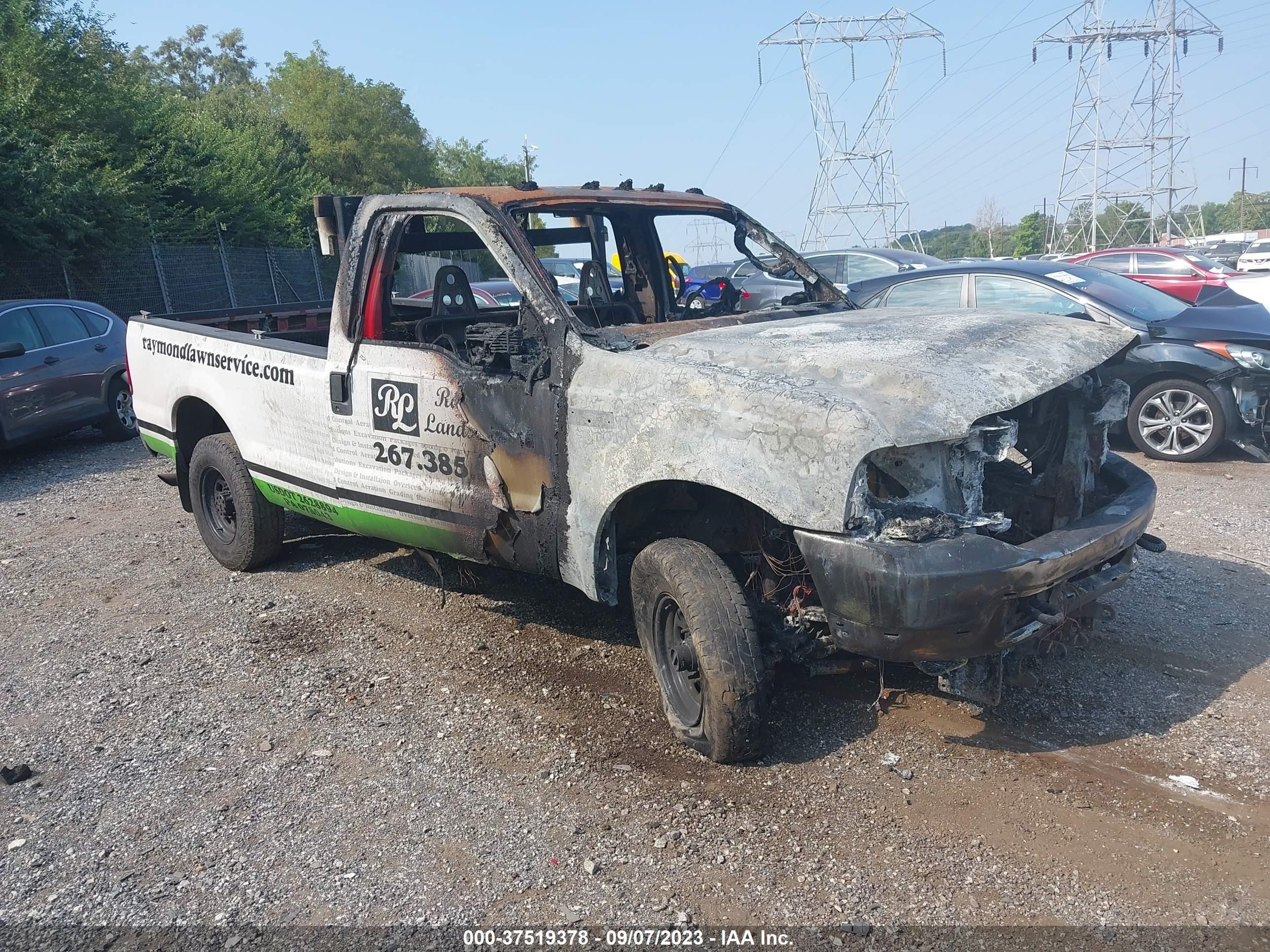 Photo 5 VIN: 1FTNF21L83EA46417 - FORD F250 