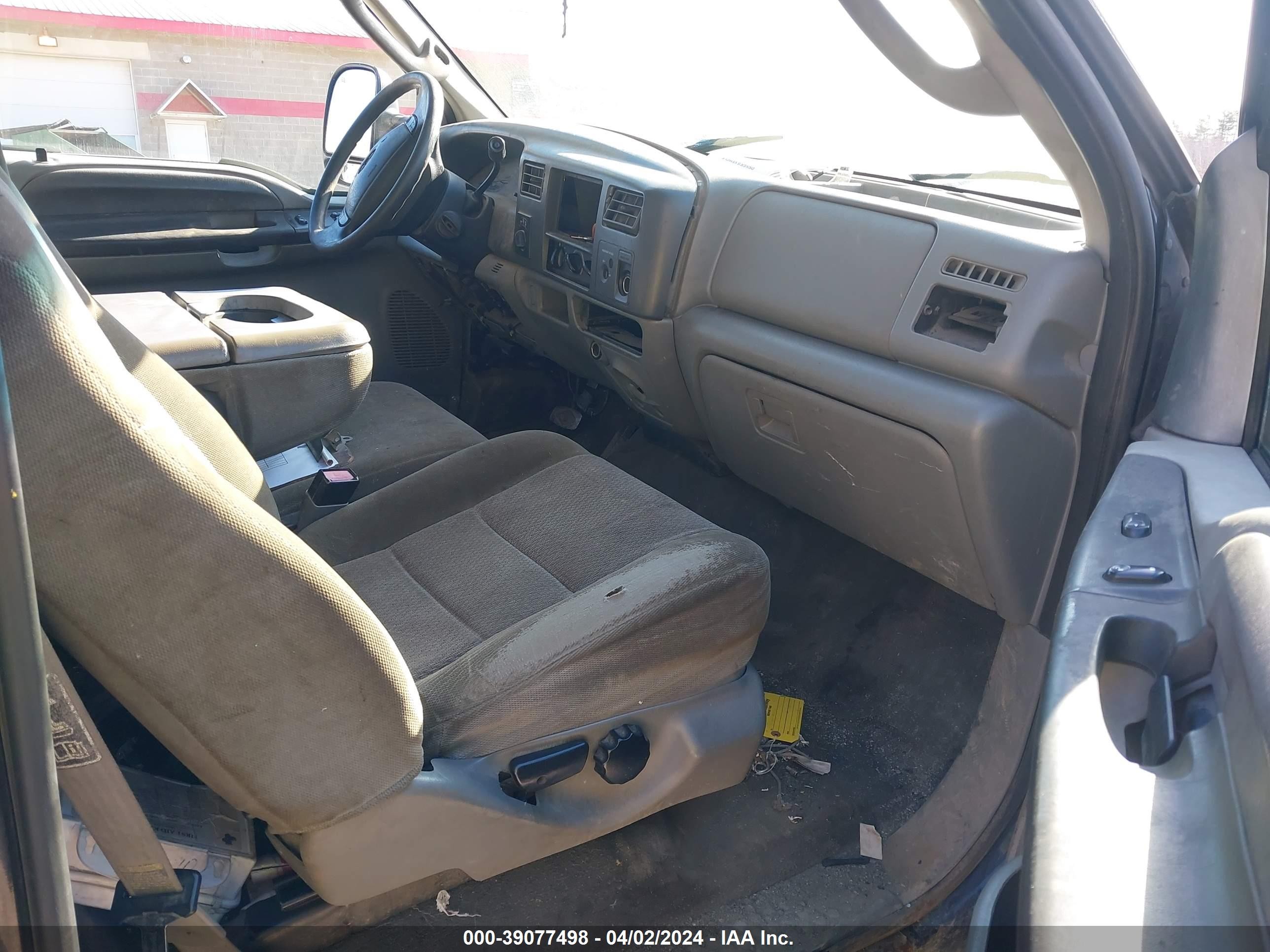 Photo 4 VIN: 1FTNF21L84EA70346 - FORD F250 