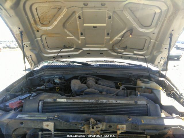 Photo 9 VIN: 1FTNF2B54AEB17724 - FORD SUPER DUTY F-250 