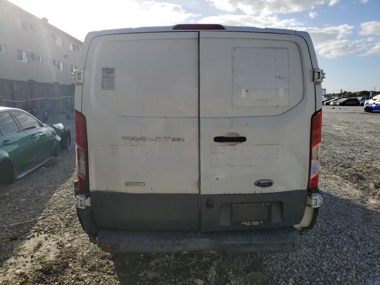 Photo 5 VIN: 1FTNR1YG8FKB09399 - FORD TRANSIT T- 