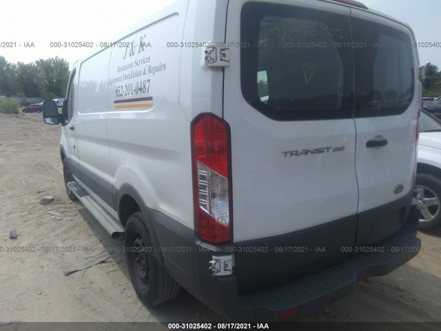 Photo 2 VIN: 1FTNR1ZM6FKB03167 - FORD TRANSIT CARGO VAN 