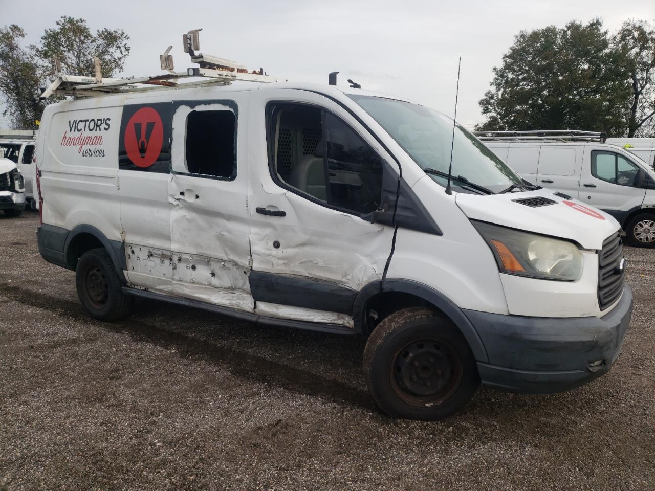 Photo 3 VIN: 1FTNR1ZM7FKA13557 - FORD TRANSIT 