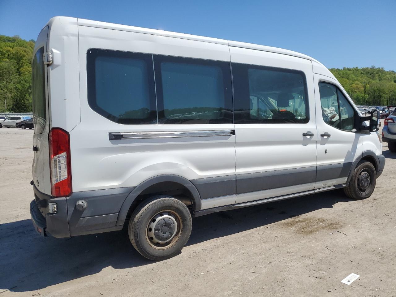 Photo 2 VIN: 1FTNR2CM9FKA12036 - FORD TRANSIT 