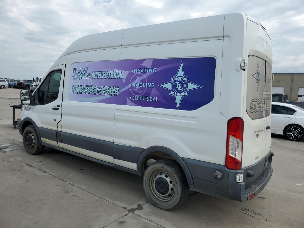 Photo 1 VIN: 1FTNR2XG4FKA09081 - FORD TRANSIT 