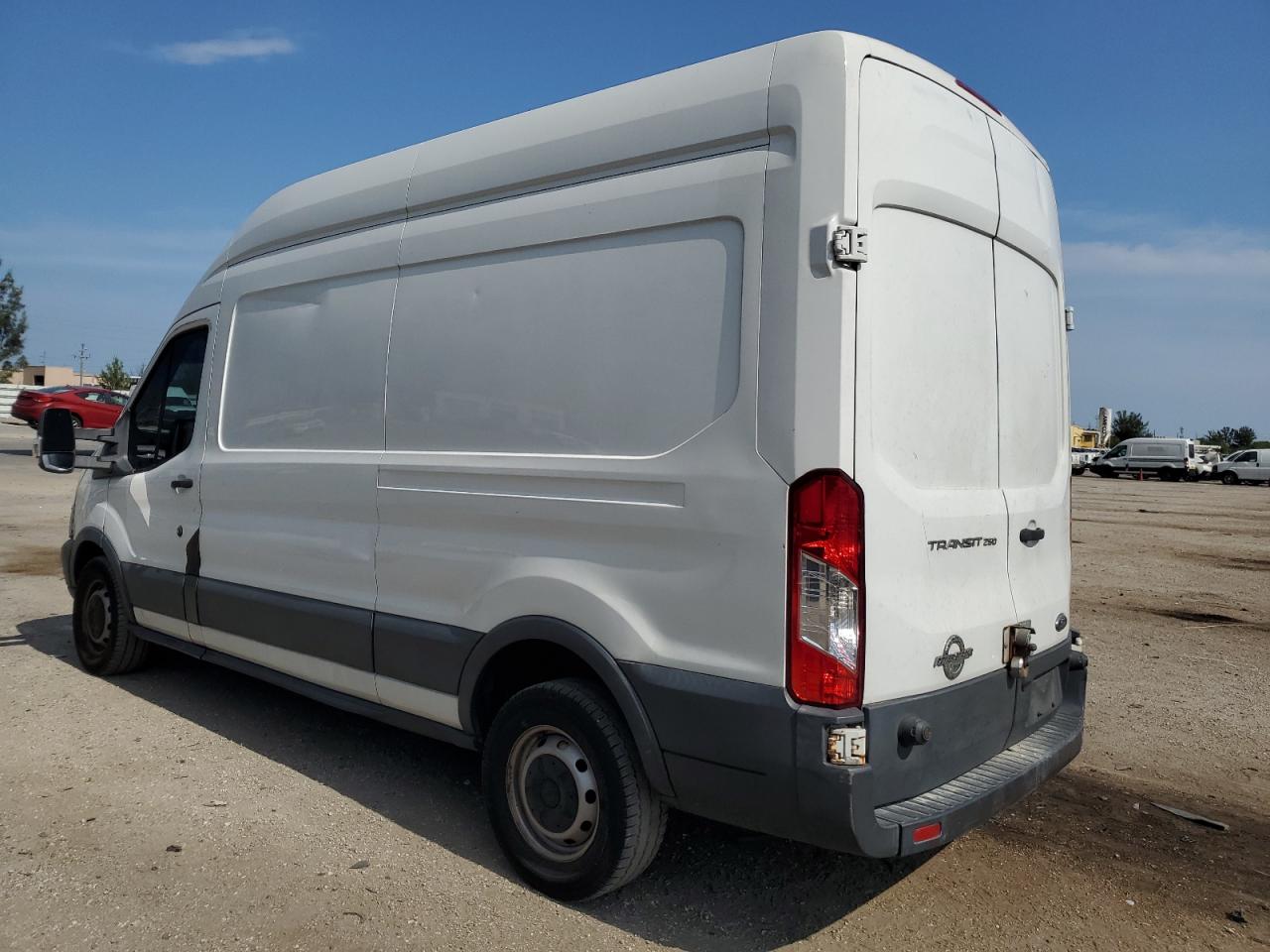 Photo 1 VIN: 1FTNR2XV3FKA42930 - FORD TRANSIT 