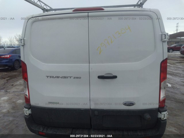 Photo 7 VIN: 1FTNR2ZG8FKA97128 - FORD TRANSIT CARGO VAN 