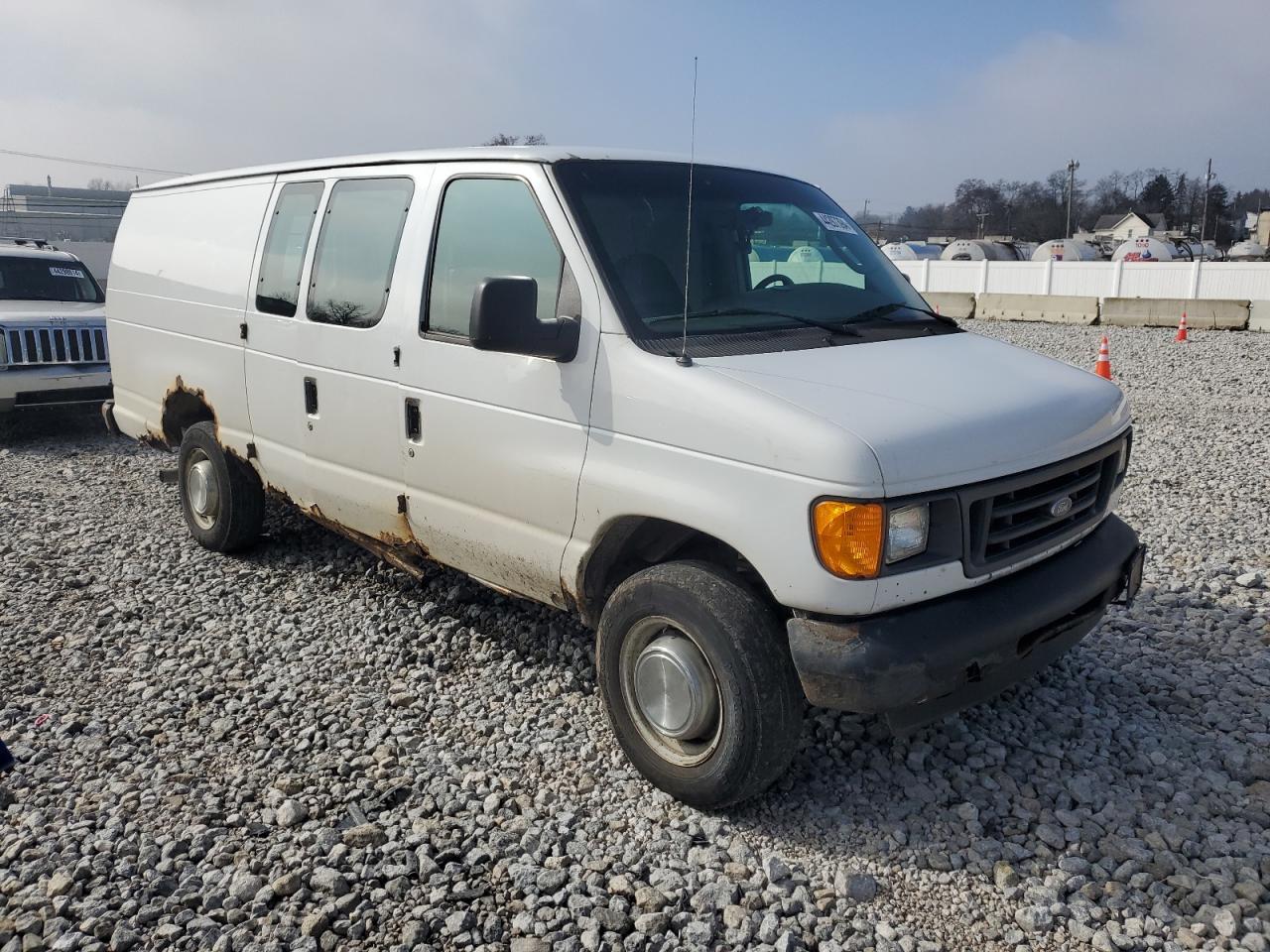 Photo 3 VIN: 1FTNS24L04HA41087 - FORD ECONOLINE 