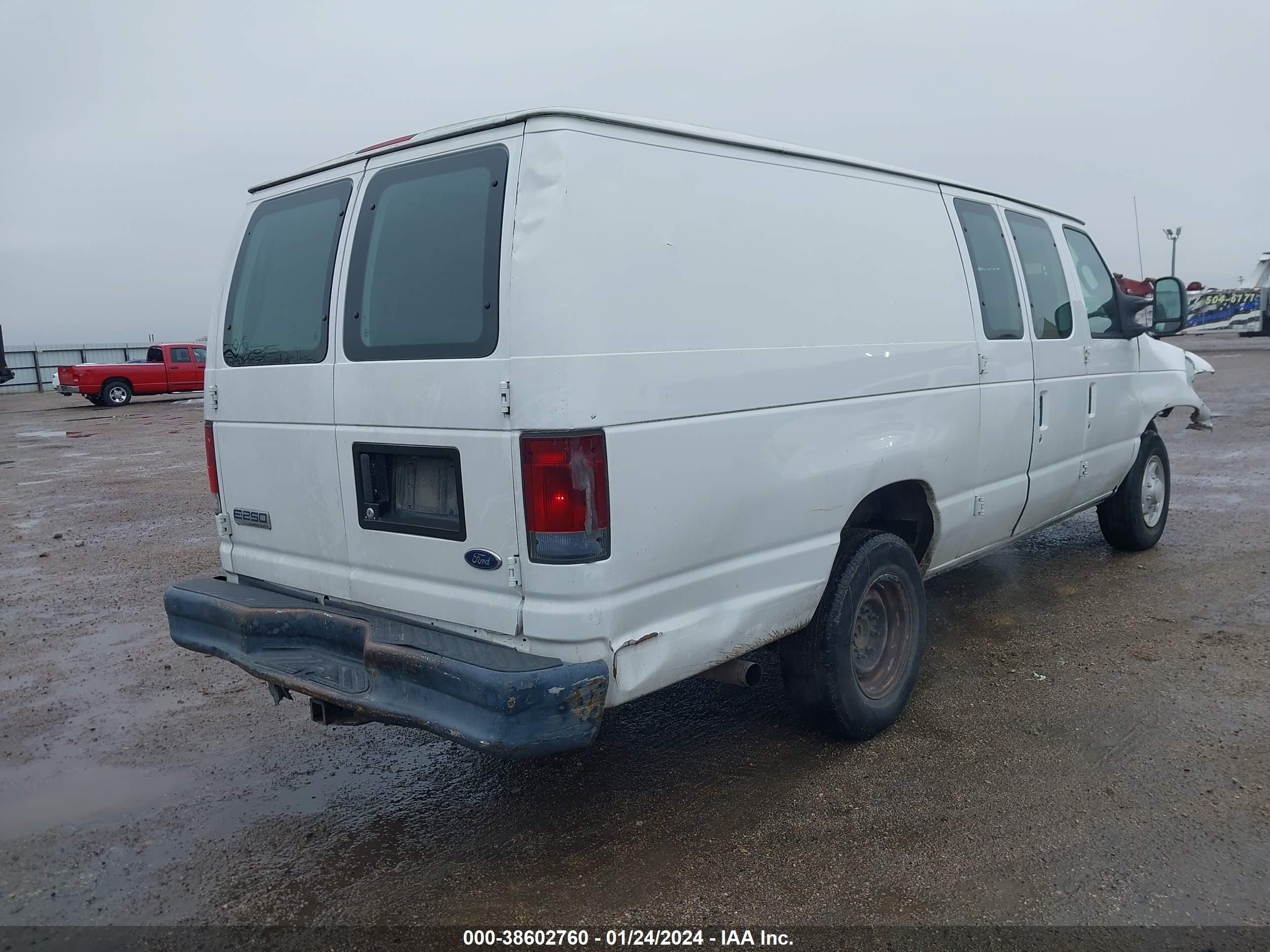 Photo 3 VIN: 1FTNS24L48DB52772 - FORD ECONOLINE 