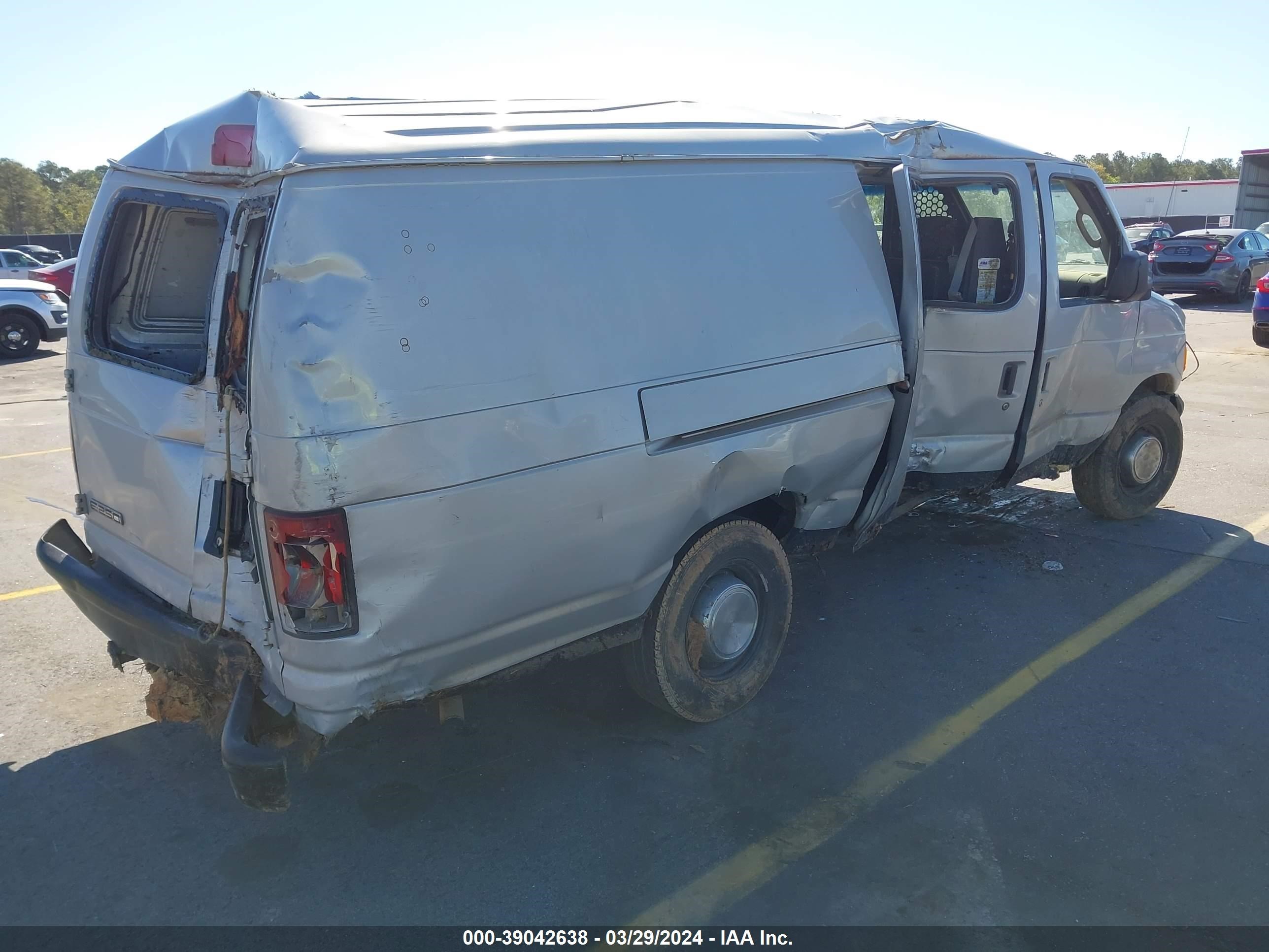 Photo 3 VIN: 1FTNS24L66DB01061 - FORD ECONOLINE 