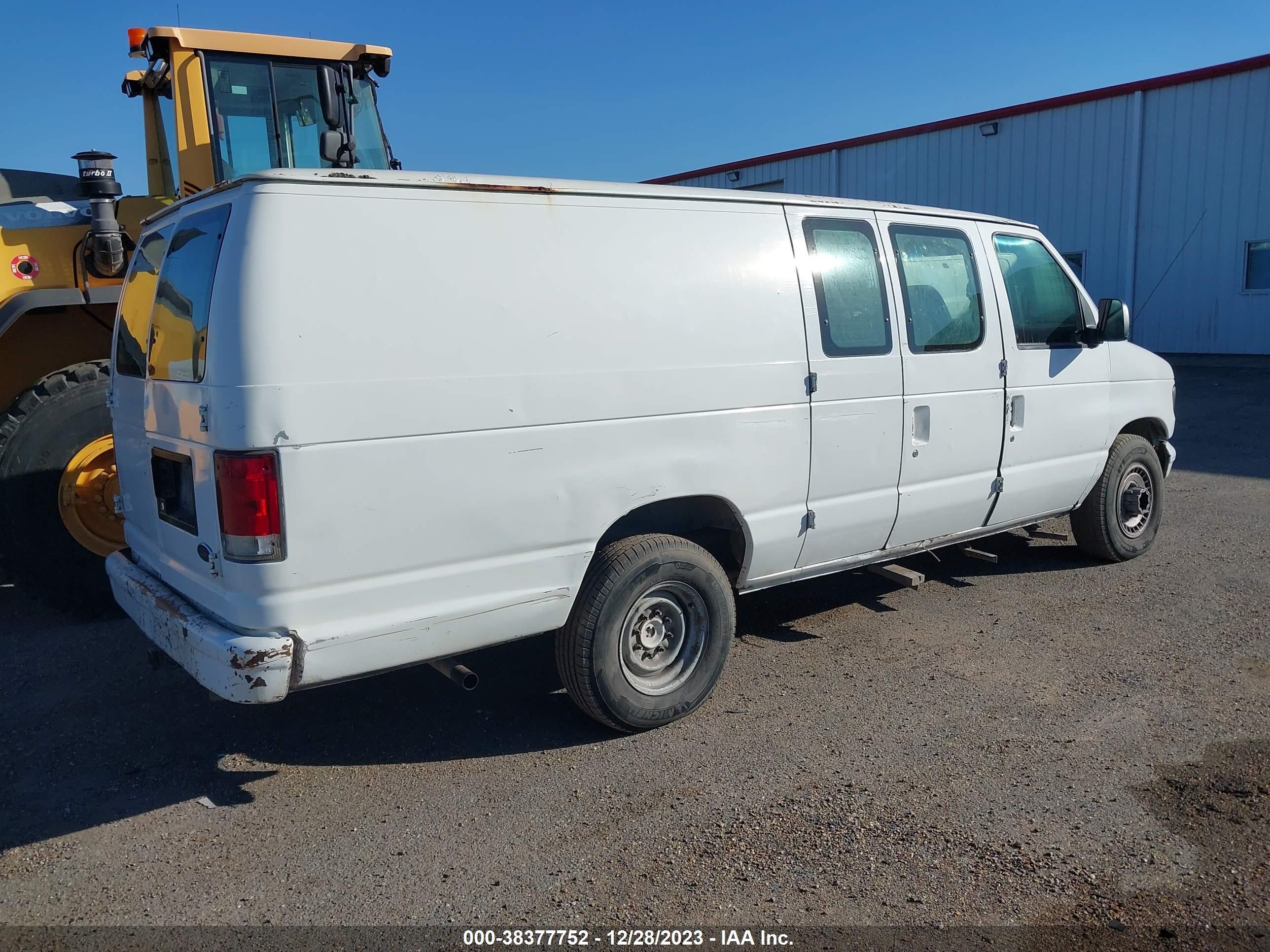 Photo 3 VIN: 1FTNS24L7YHB13117 - FORD ECONOLINE 