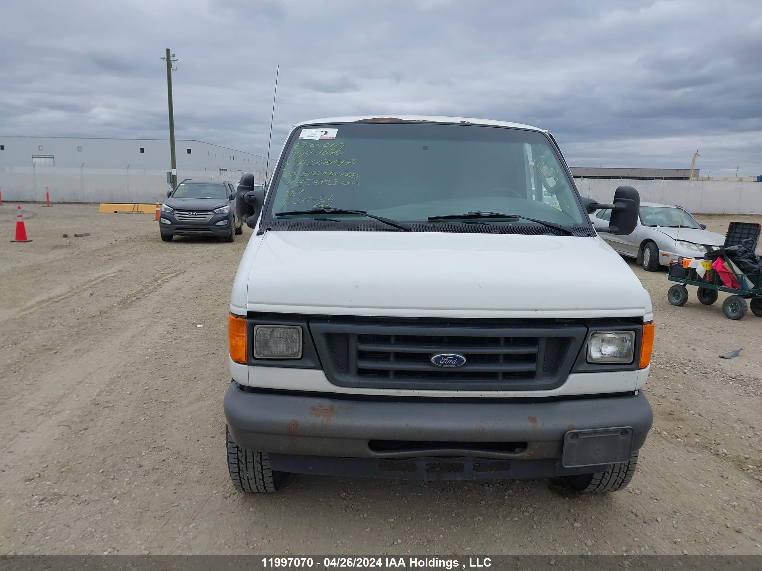 Photo 11 VIN: 1FTNS24L87DA36697 - FORD ECONOLINE 