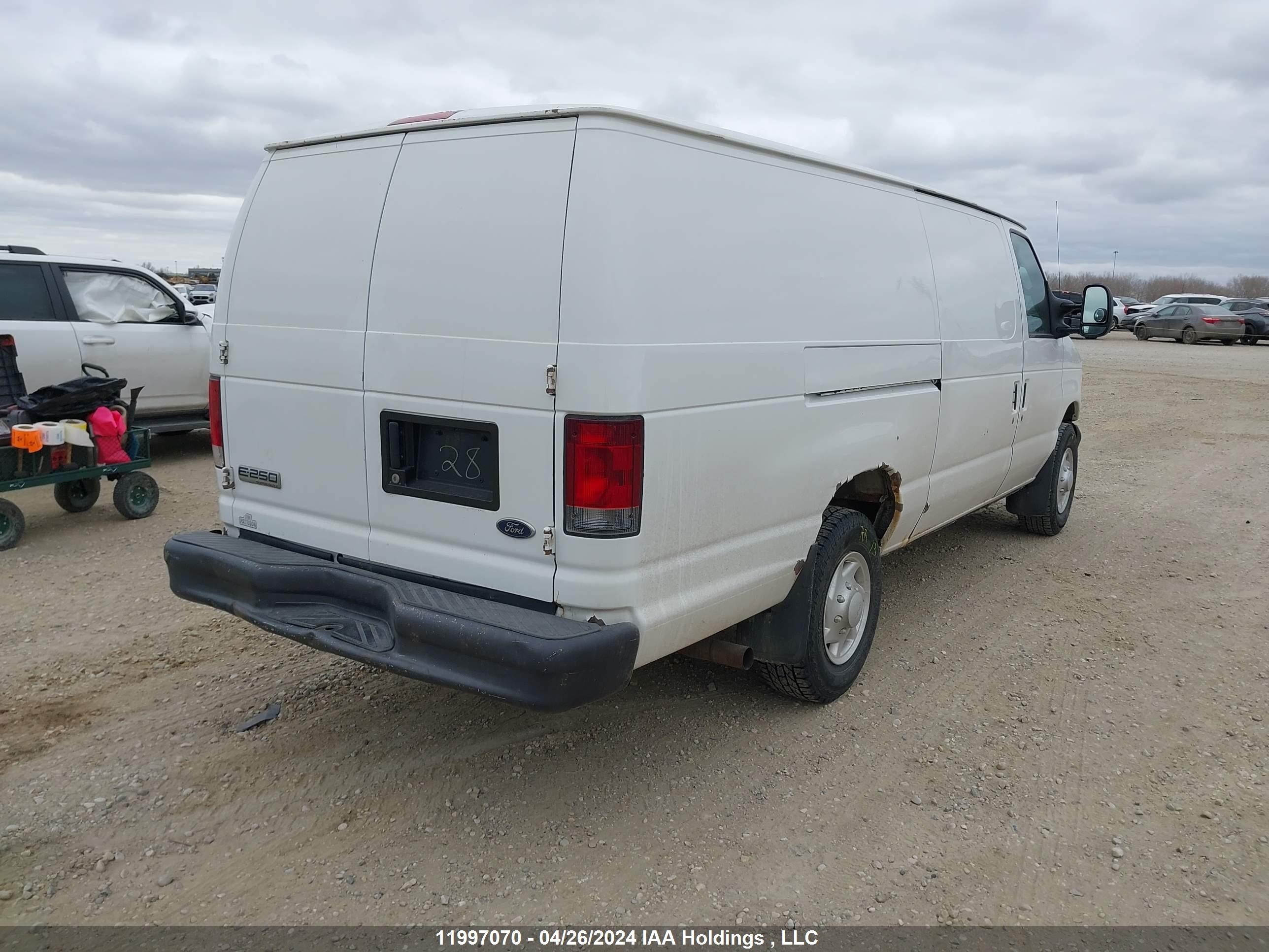 Photo 3 VIN: 1FTNS24L87DA36697 - FORD ECONOLINE 