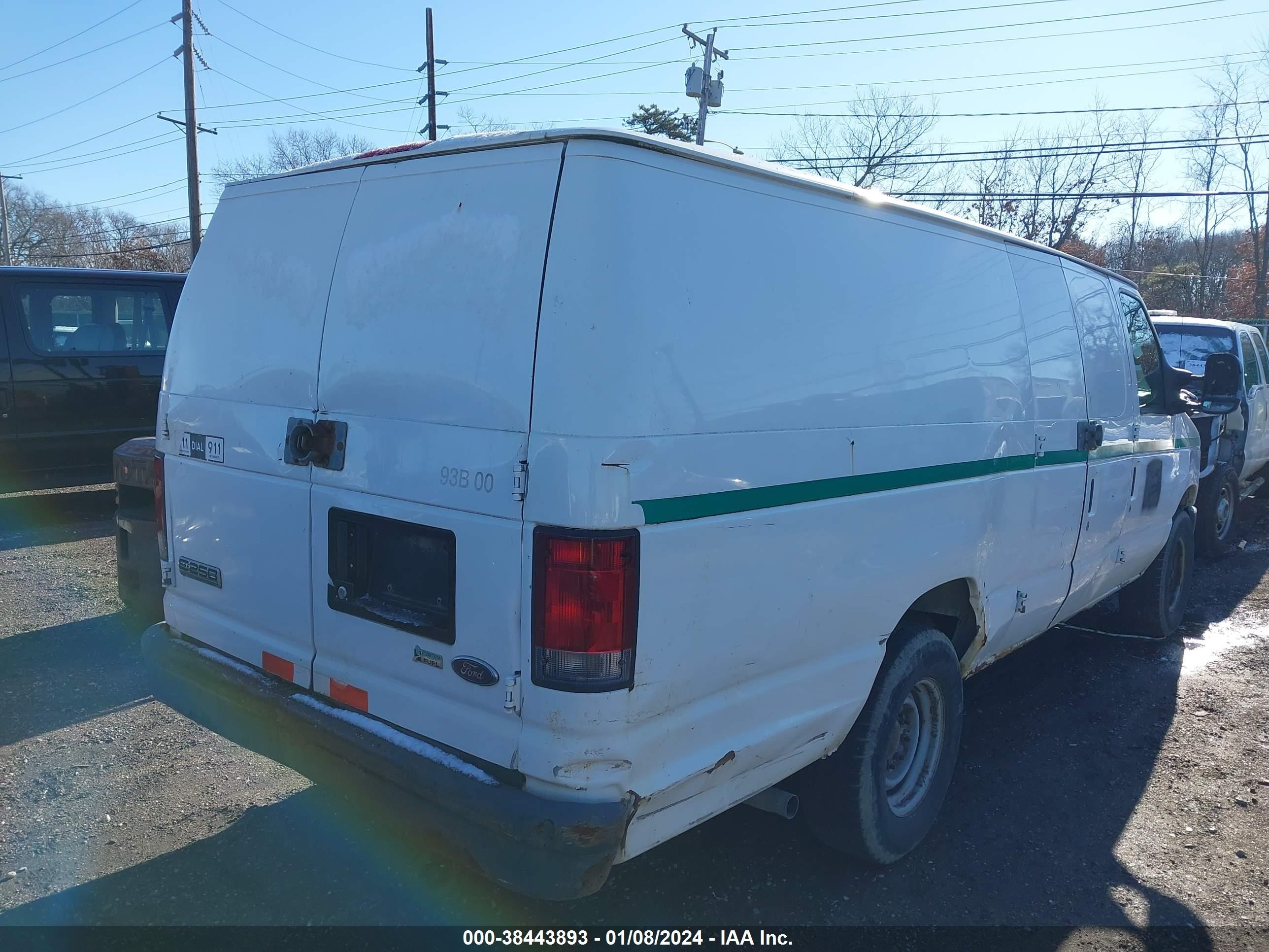 Photo 3 VIN: 1FTNS24W08DB25112 - FORD ECONOLINE 