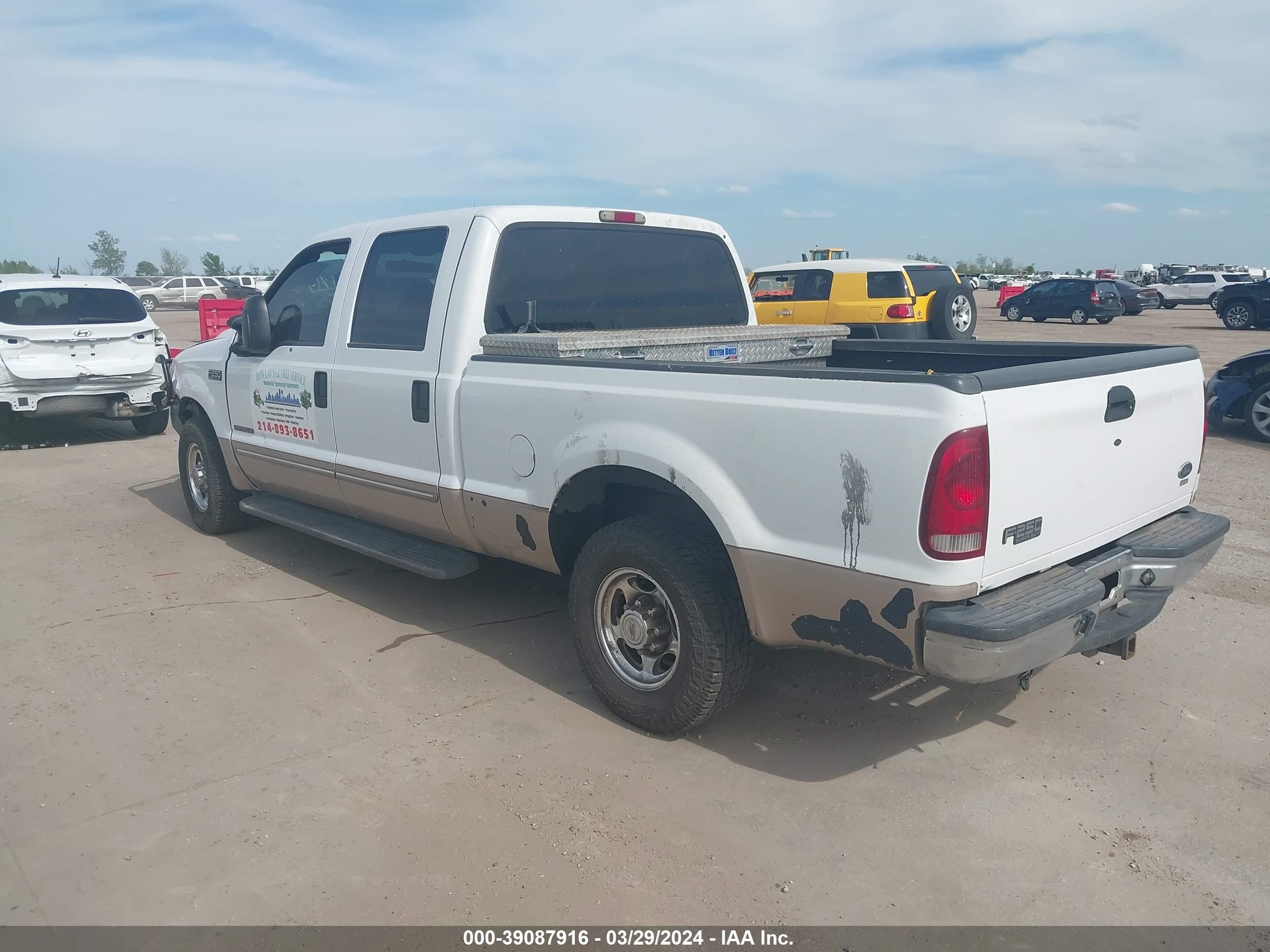 Photo 2 VIN: 1FTNW20F4XEE02959 - FORD F250 