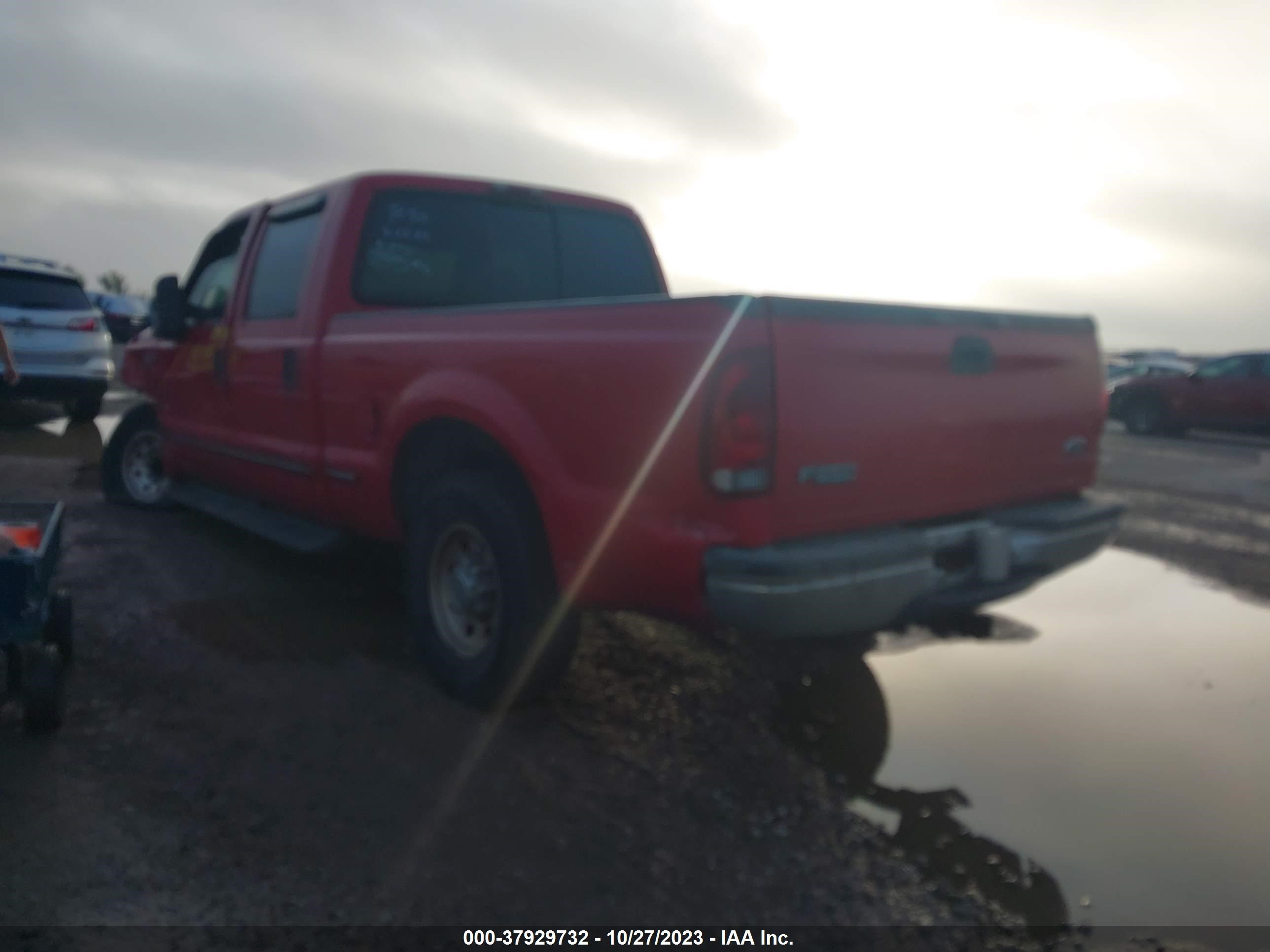 Photo 2 VIN: 1FTNW20F8XEB15589 - FORD F250 