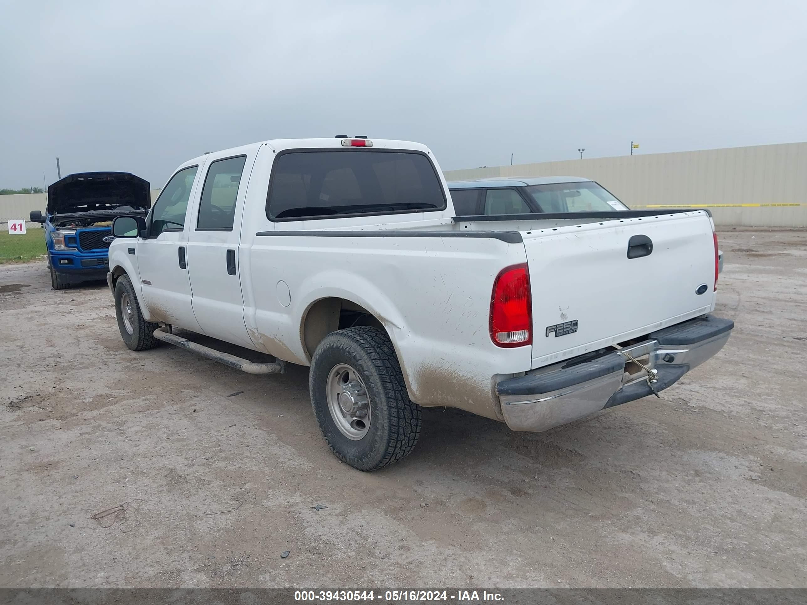 Photo 2 VIN: 1FTNW20P13EC02494 - FORD F250 