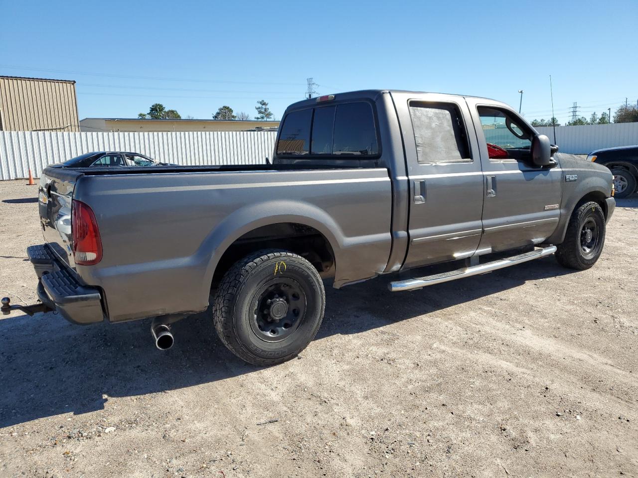 Photo 2 VIN: 1FTNW20P23EC44205 - FORD F250 