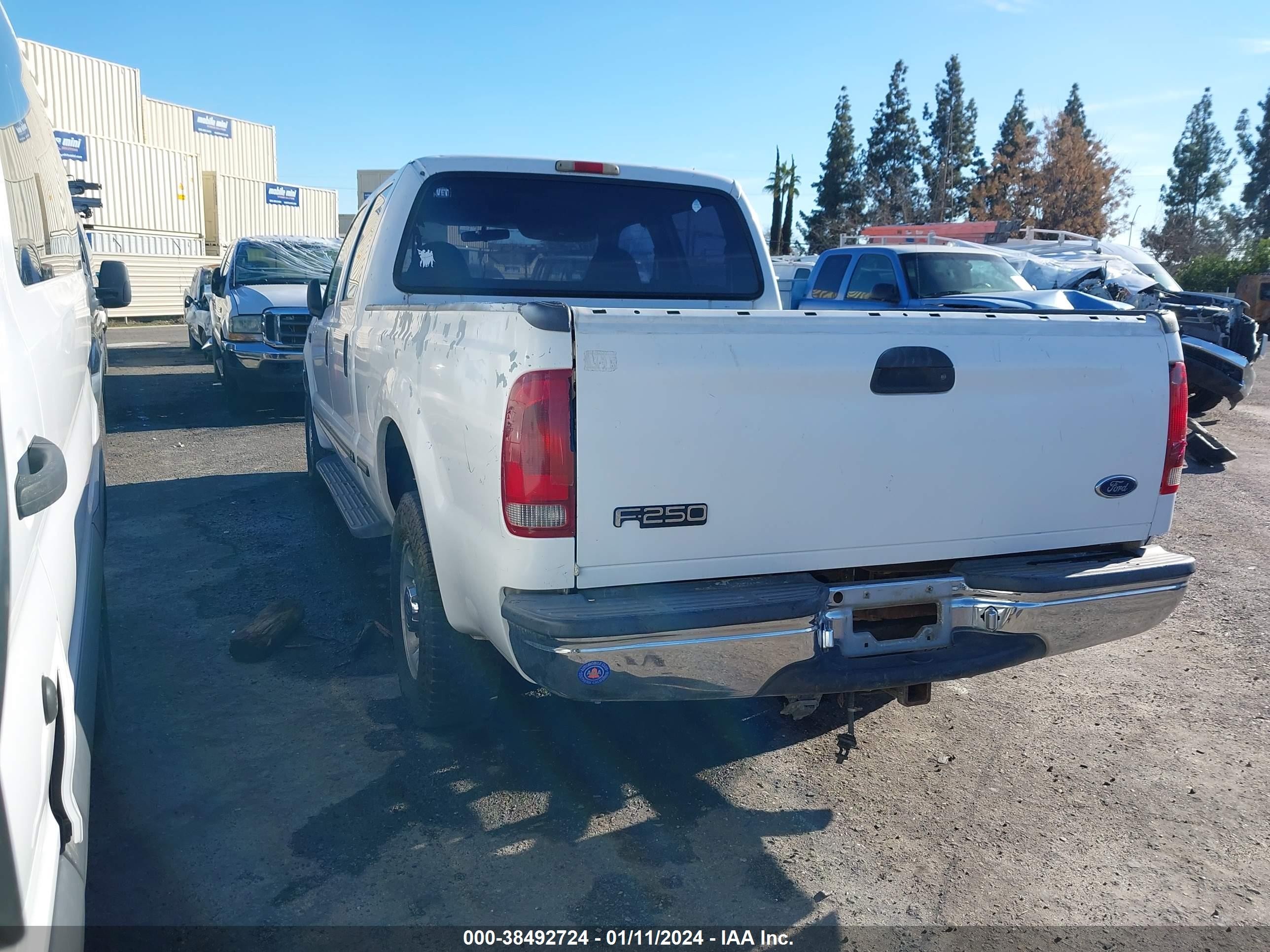 Photo 2 VIN: 1FTNW20S9XEA96239 - FORD F250 