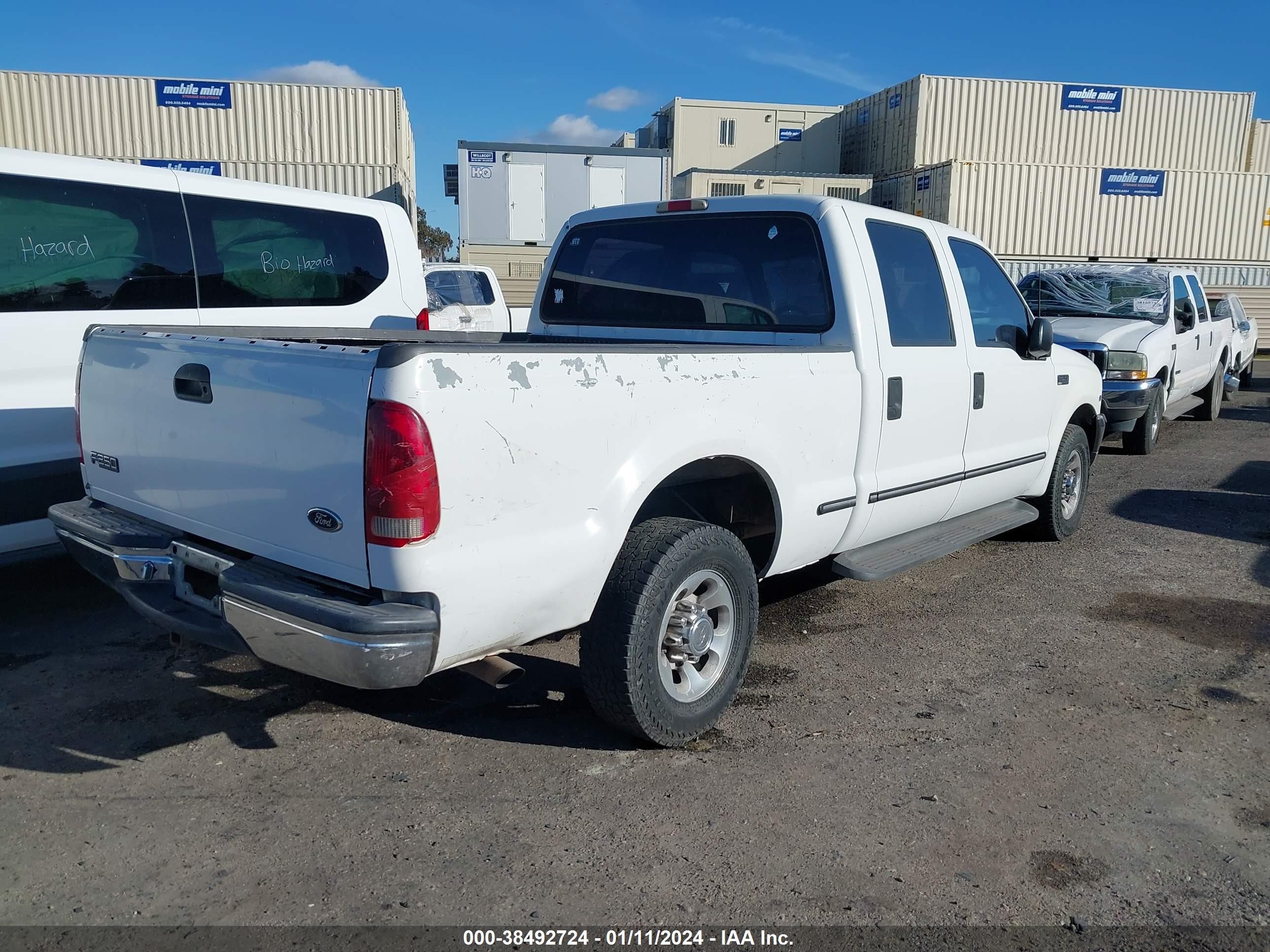 Photo 3 VIN: 1FTNW20S9XEA96239 - FORD F250 