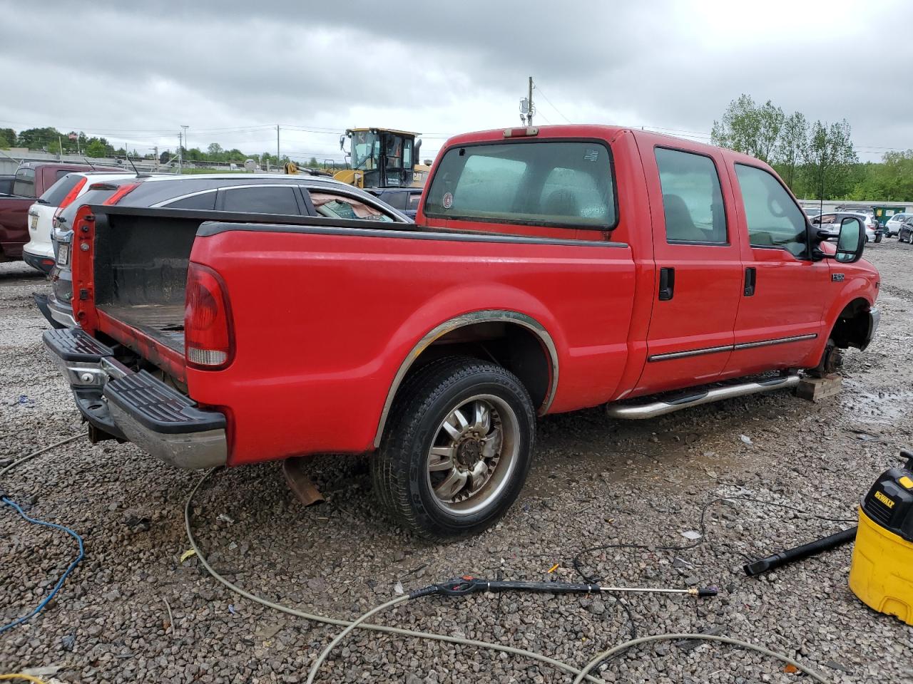 Photo 2 VIN: 1FTNW20SXXEE61821 - FORD F250 